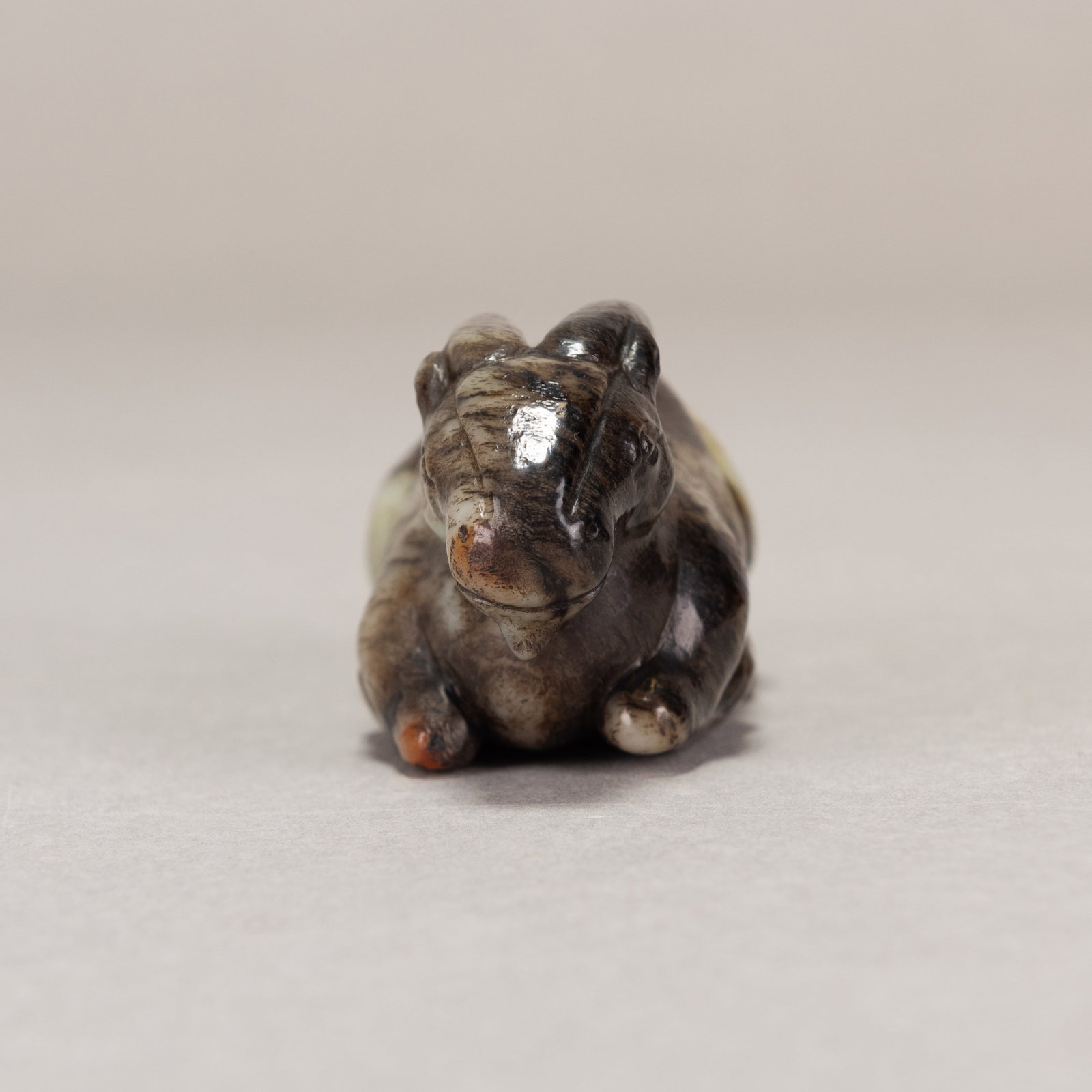EARLY CHINESE JADE CARVING OF A GOAT - 5