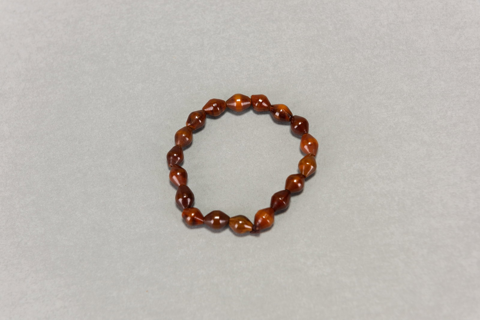 AGATE, ROSE QUARTZ AND BEESWAX RESIN BEADS BRACELETS - 3