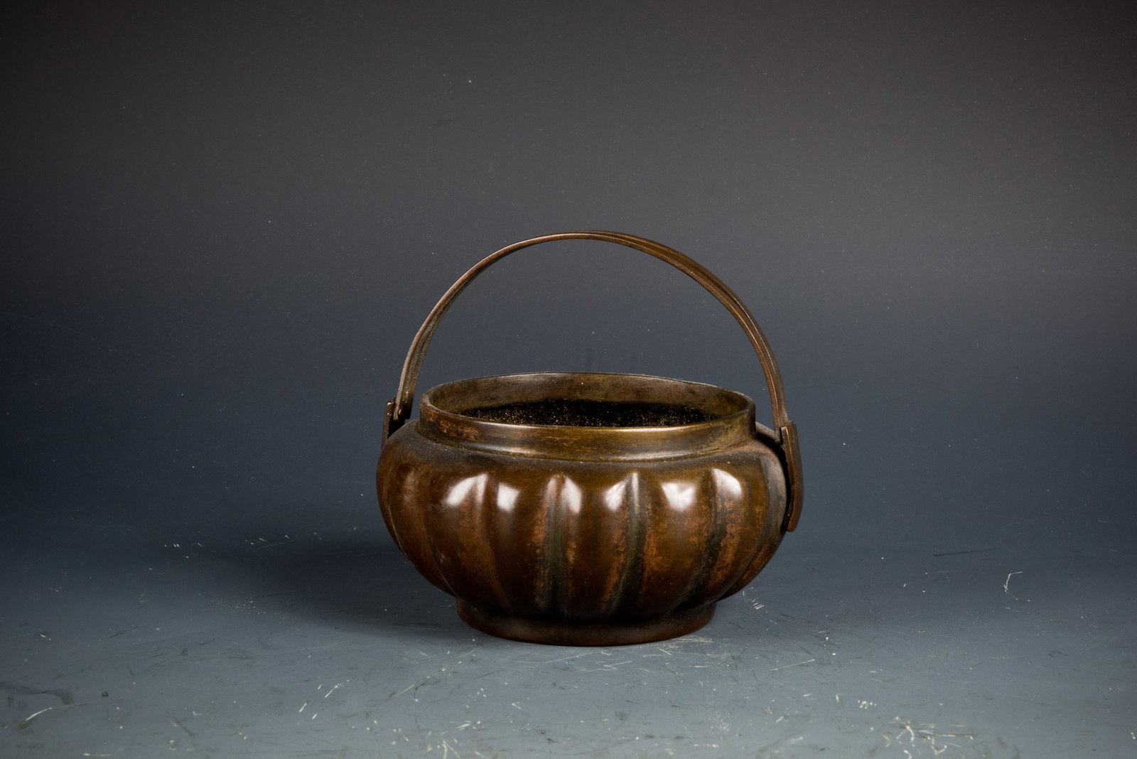 A LOTUS-SHAPED BRONZE CENSER - 2