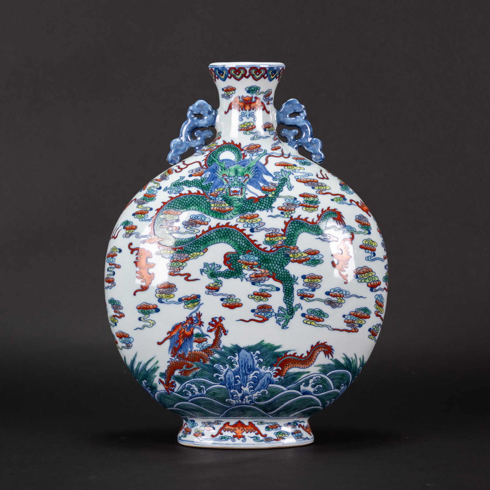 A DOUCAI 'DRAGON' VASE - 2