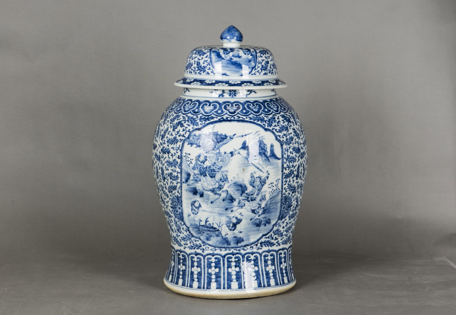 BLUE AND WHITE BALUSTER VASE WITH COVER, QING DYNASTY, GUANGXU PERIOD (1 of 6)