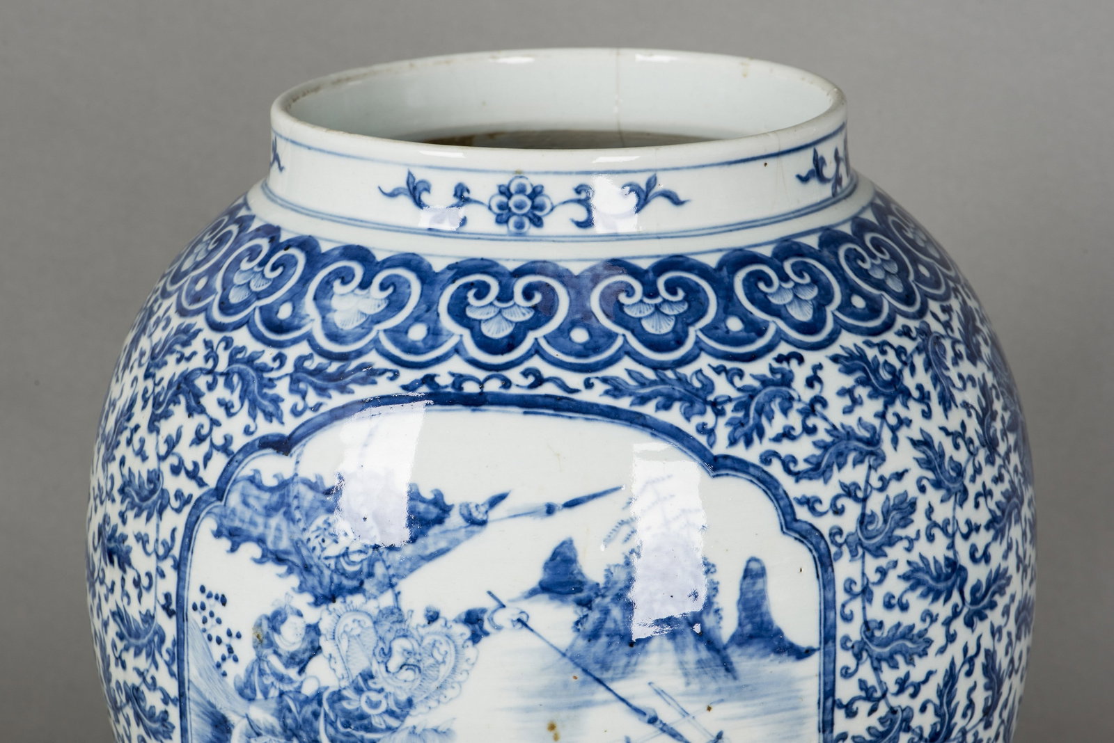 BLUE AND WHITE BALUSTER VASE WITH COVER, QING DYNASTY, GUANGXU PERIOD - 3