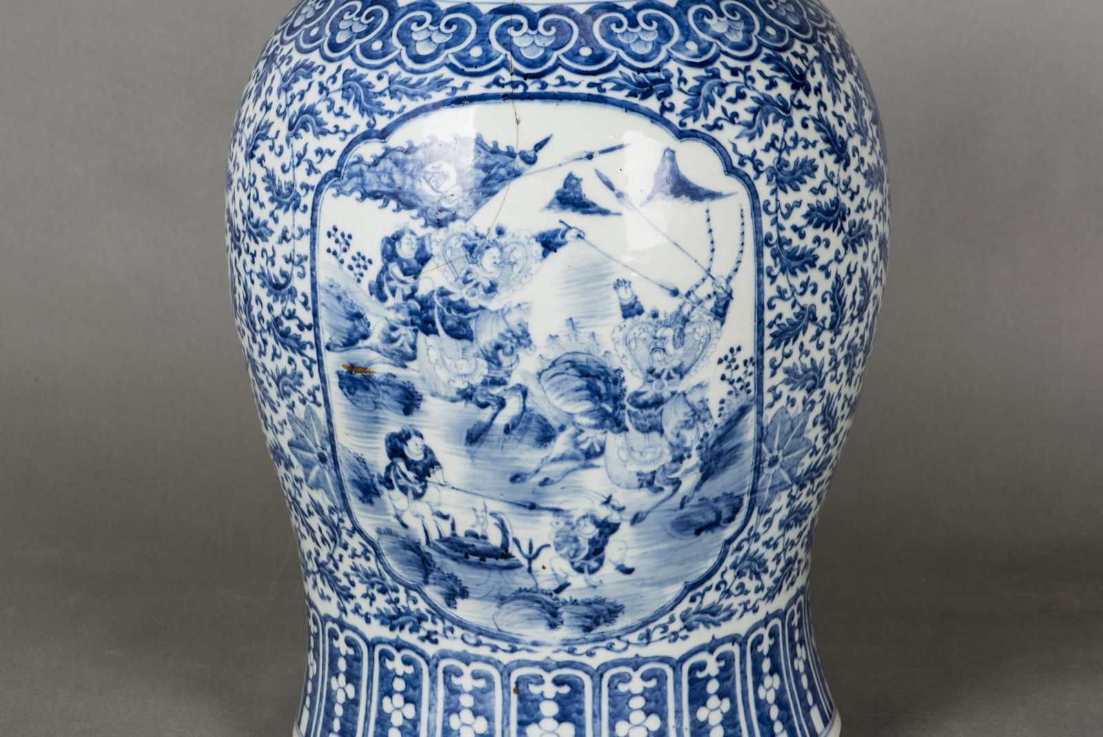 BLUE AND WHITE BALUSTER VASE WITH COVER, QING DYNASTY, GUANGXU PERIOD - 5