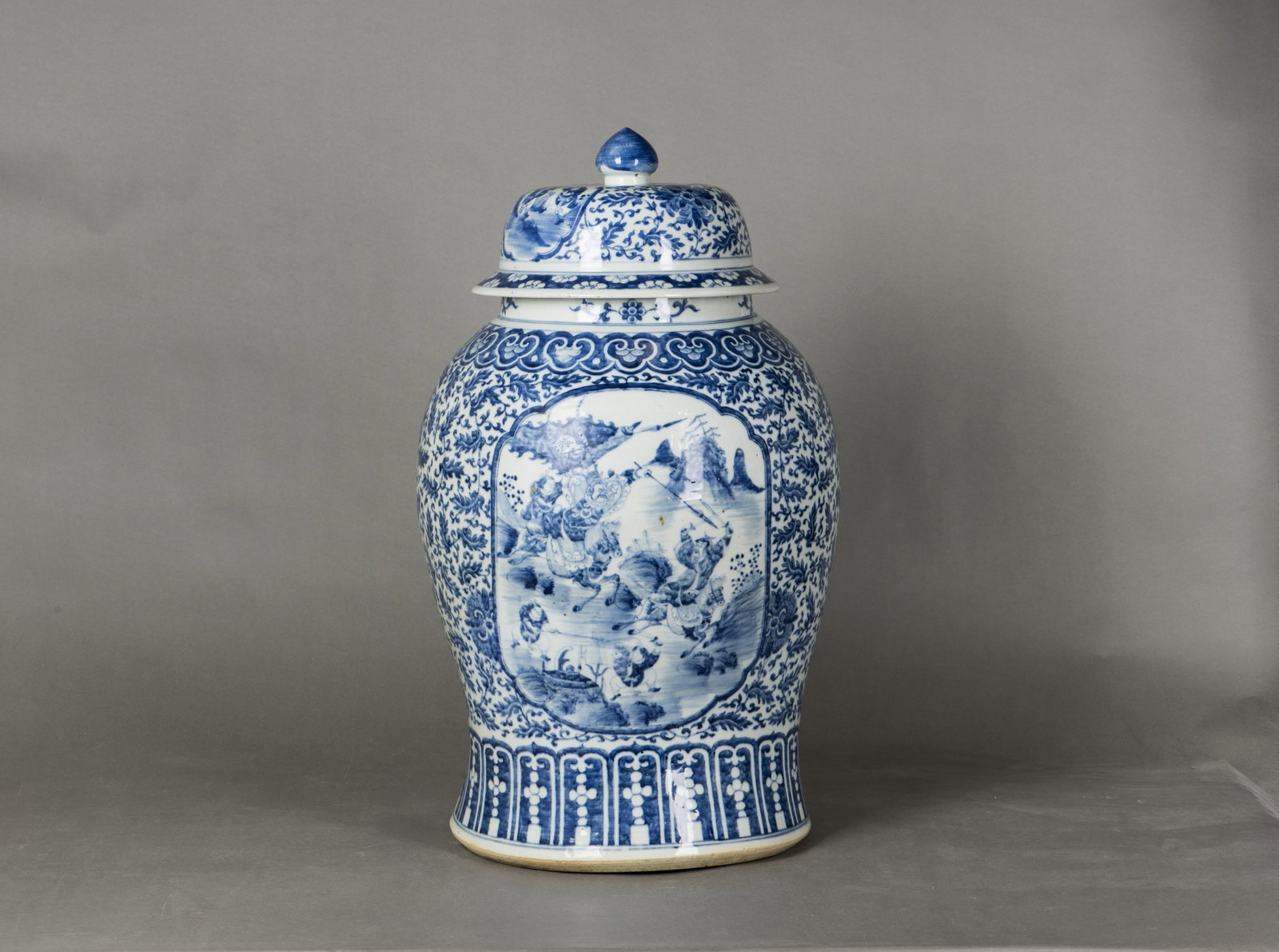 BLUE AND WHITE BALUSTER VASE WITH COVER, QING DYNASTY, GUANGXU PERIOD - 6