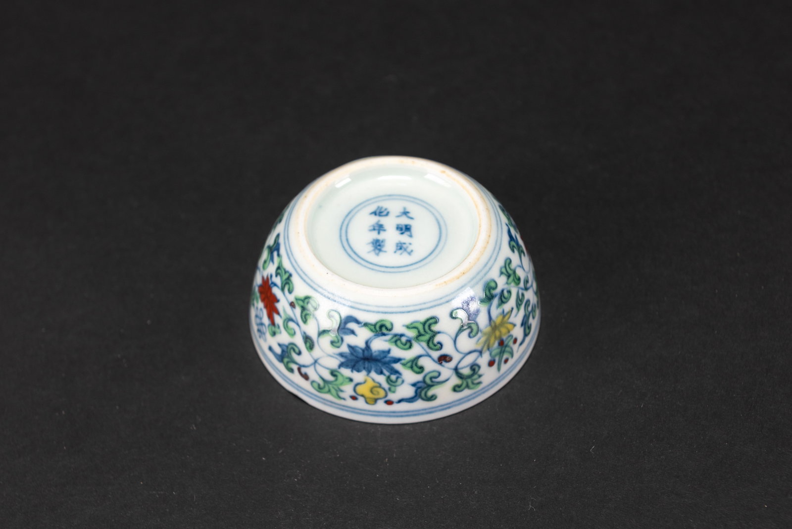 A DOUCAI 'LOTUS' CUP, CHENGHUA MARK - 9