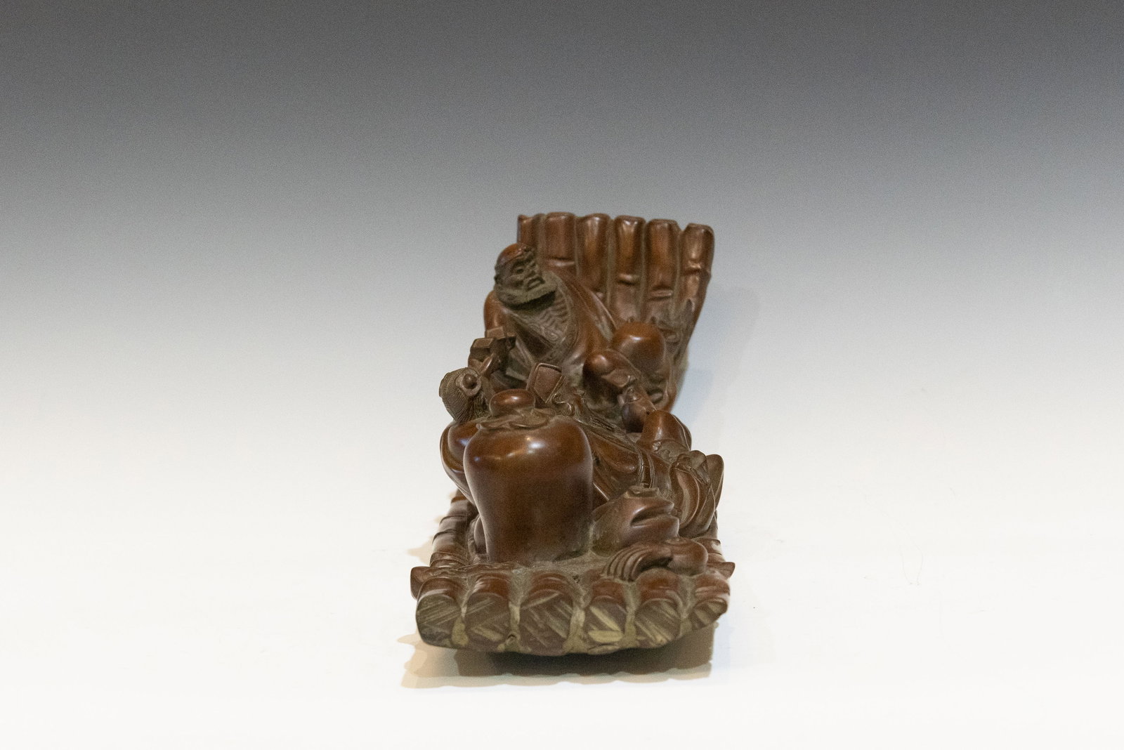 A HUANGYANG WOOD CARVING - 9