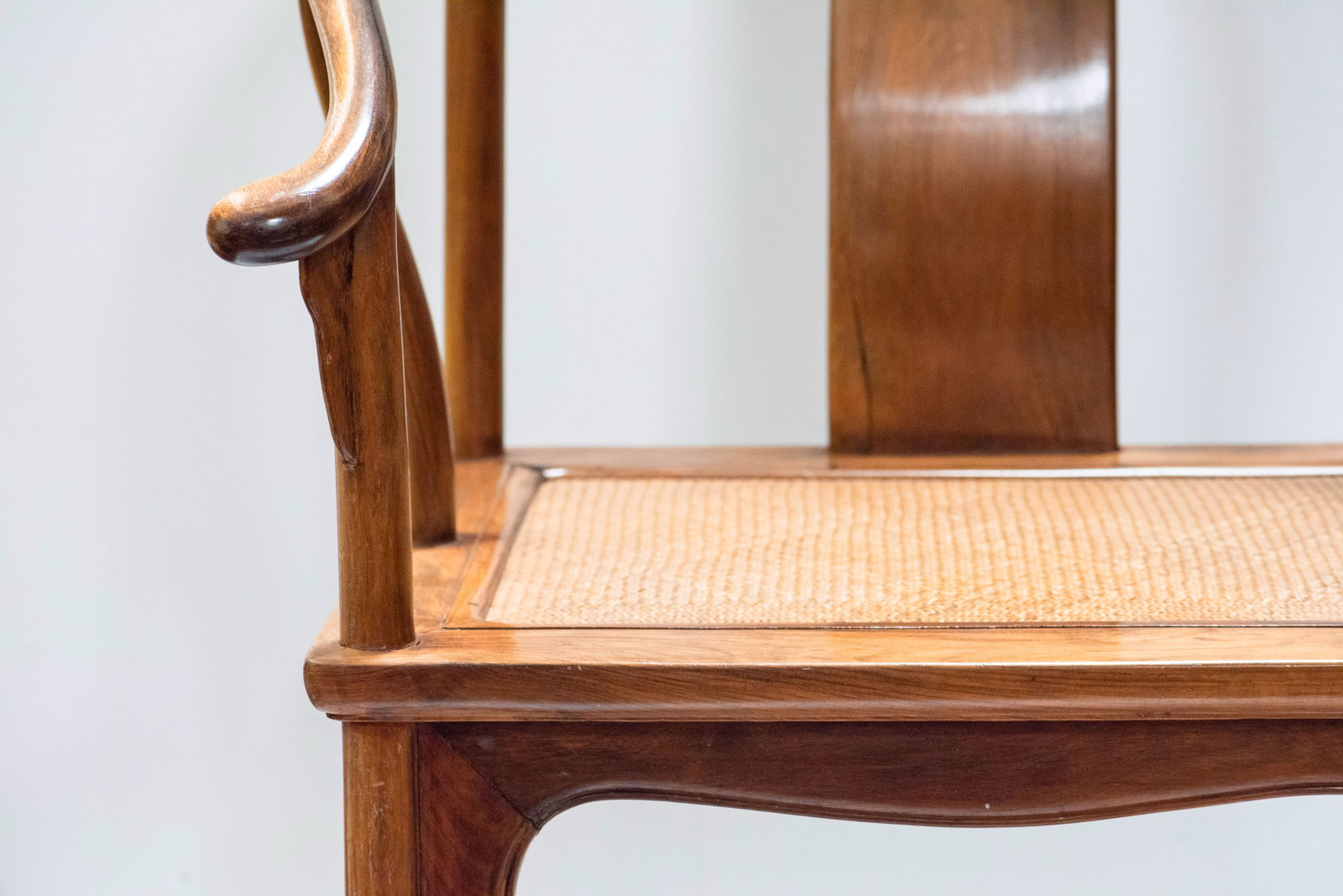 A HUANGHUALI CONTINUOUS HORSESHOE-BACK ARMCHAIR (Y) - 2