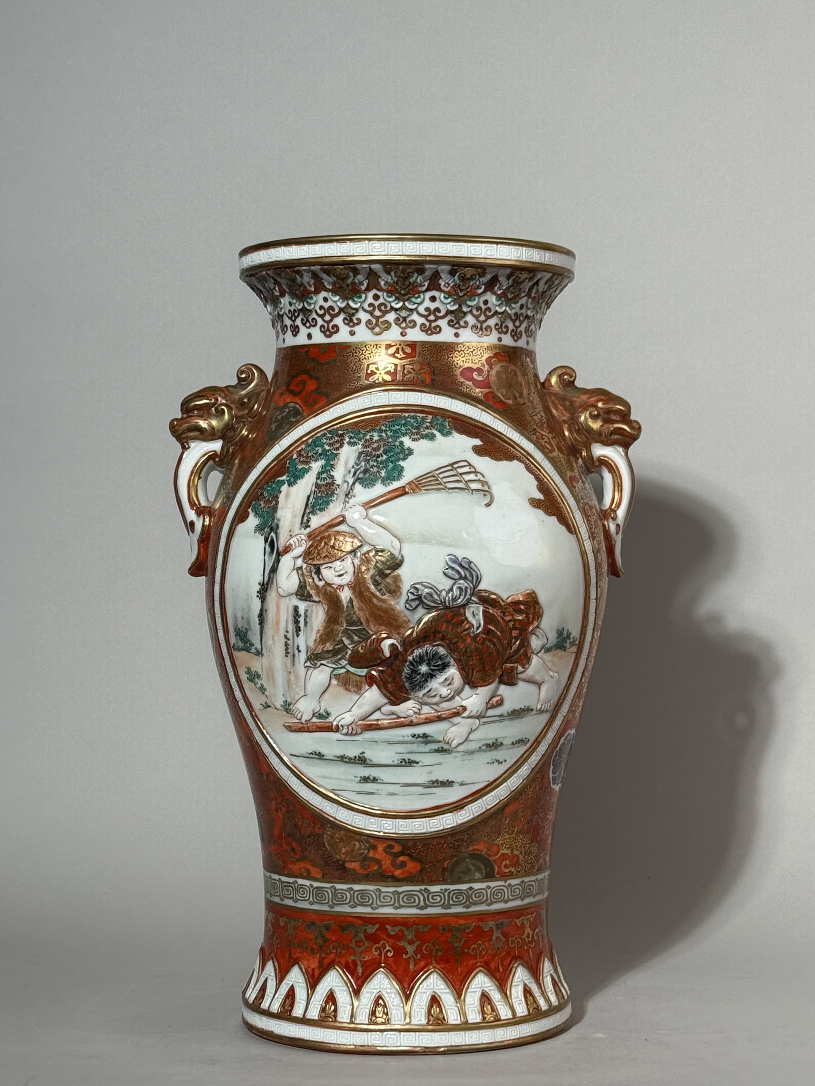 JAPANESE KUTANI PORCELAIN VASE (1 of 13)