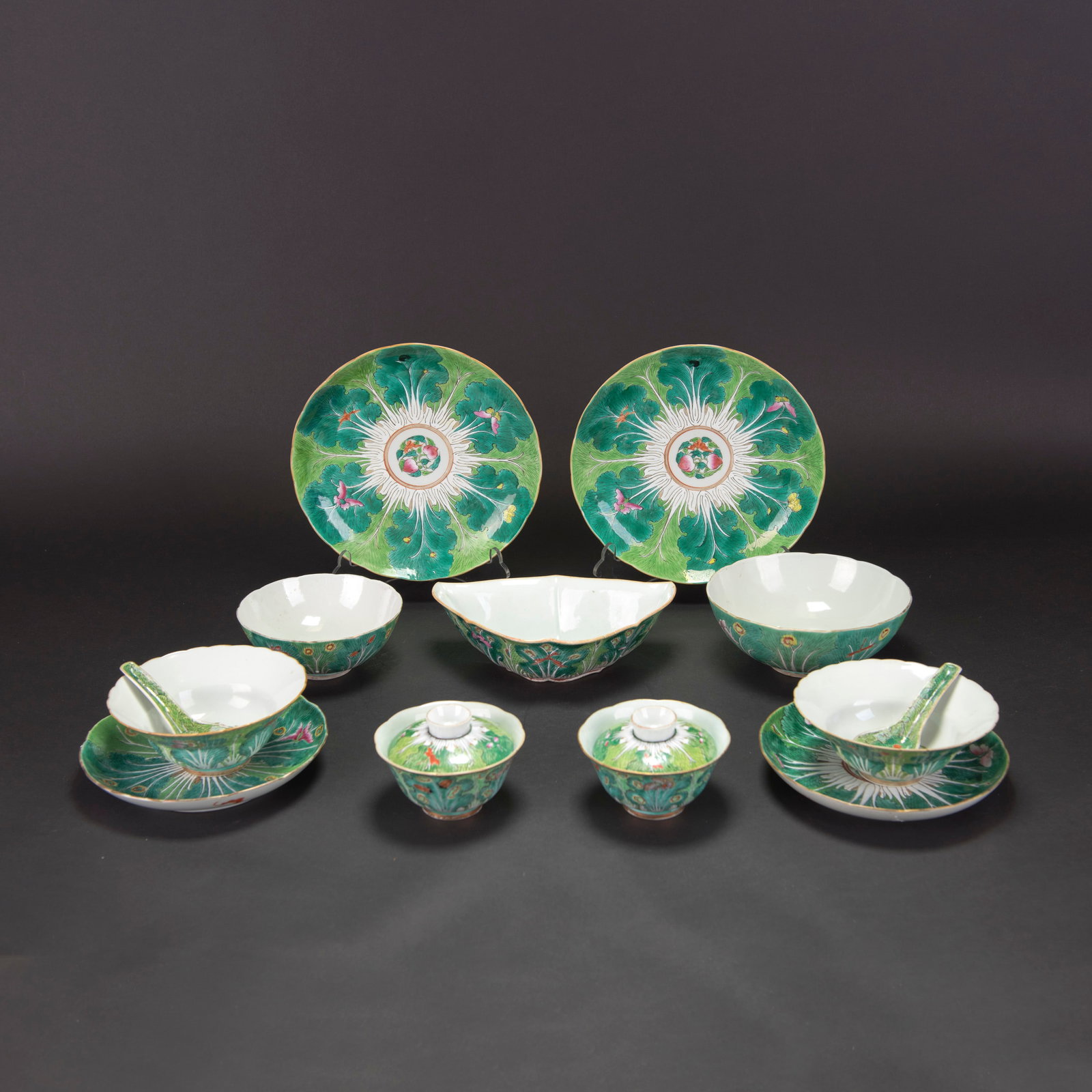LOT OF 15 CHINESE BOK CHOY PORCELAIN BOWLS, DISHES AND SPOONS (1 of 20)