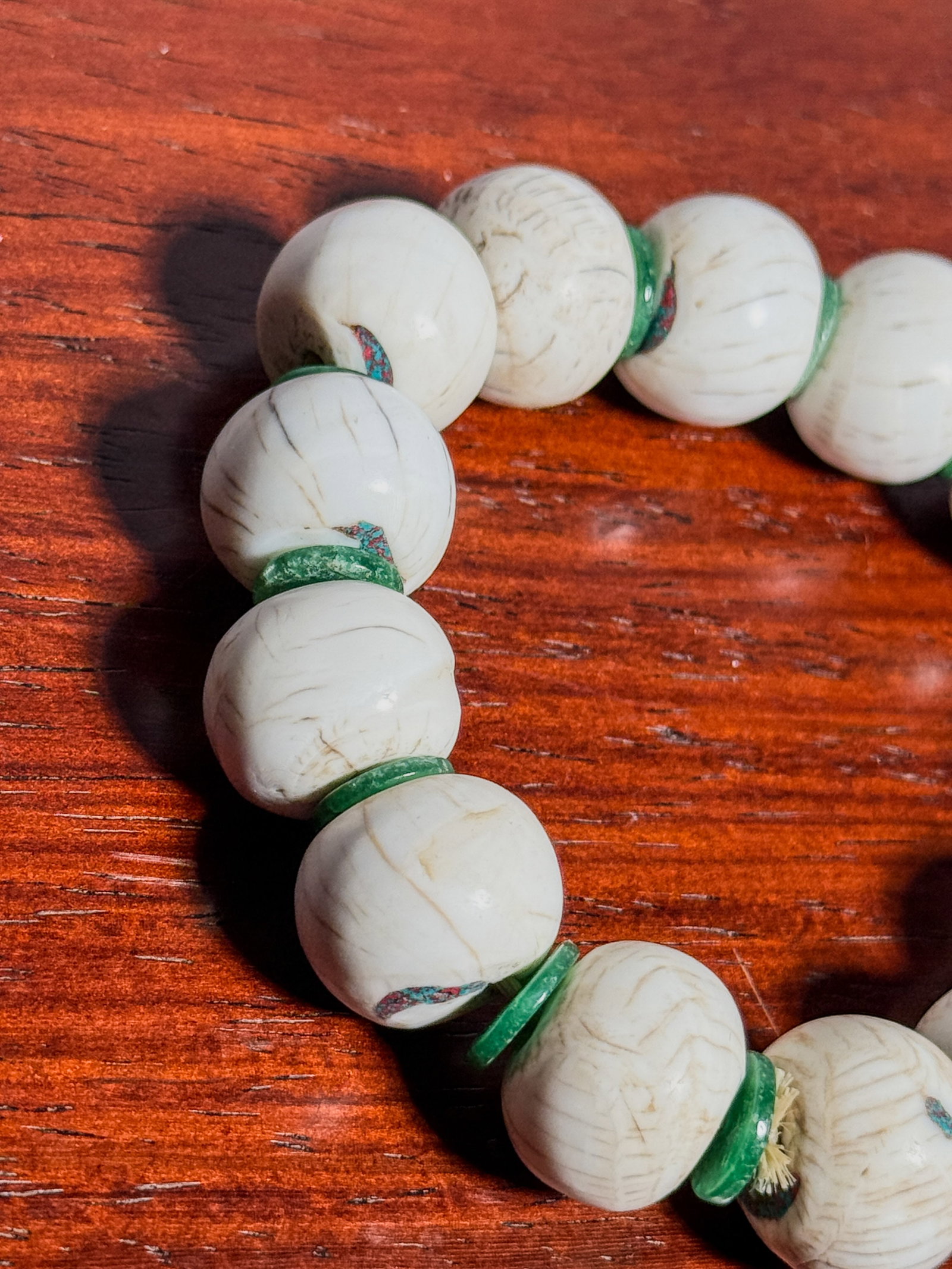 TIBETAN CONCH-SHELL BEAD HAND STRAND - 2