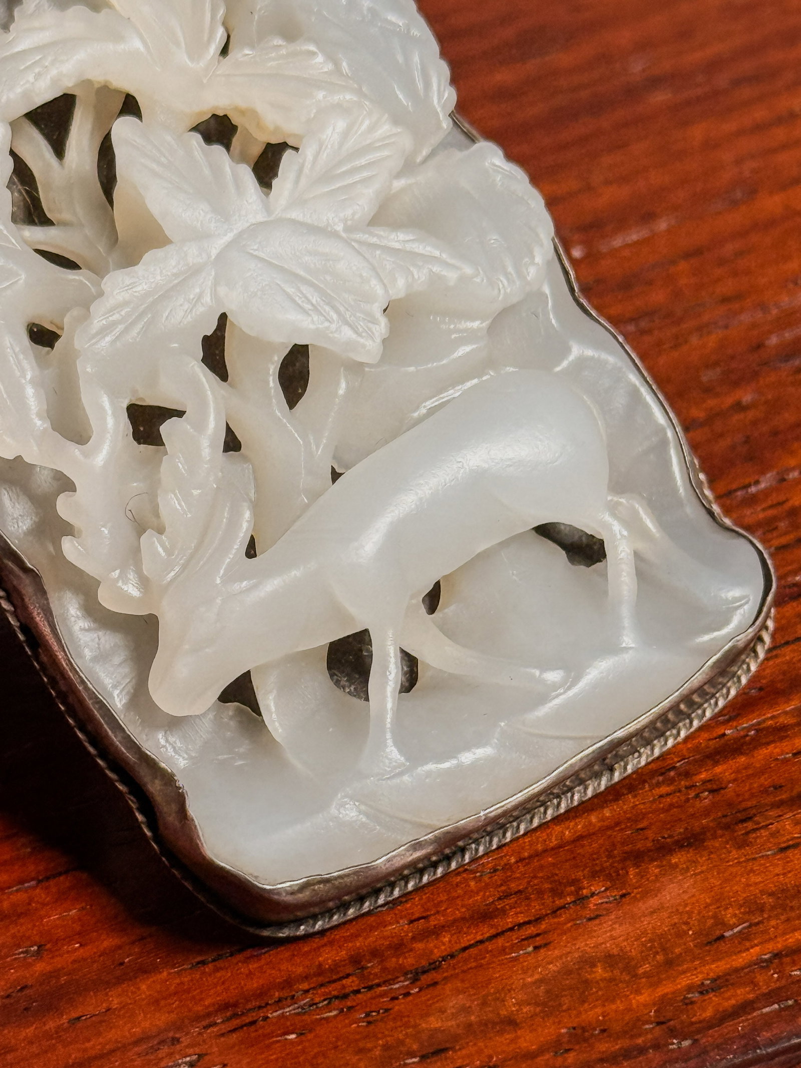 CHINESE WHITE JADE PLAQUE WITH DEER SCENE - 2