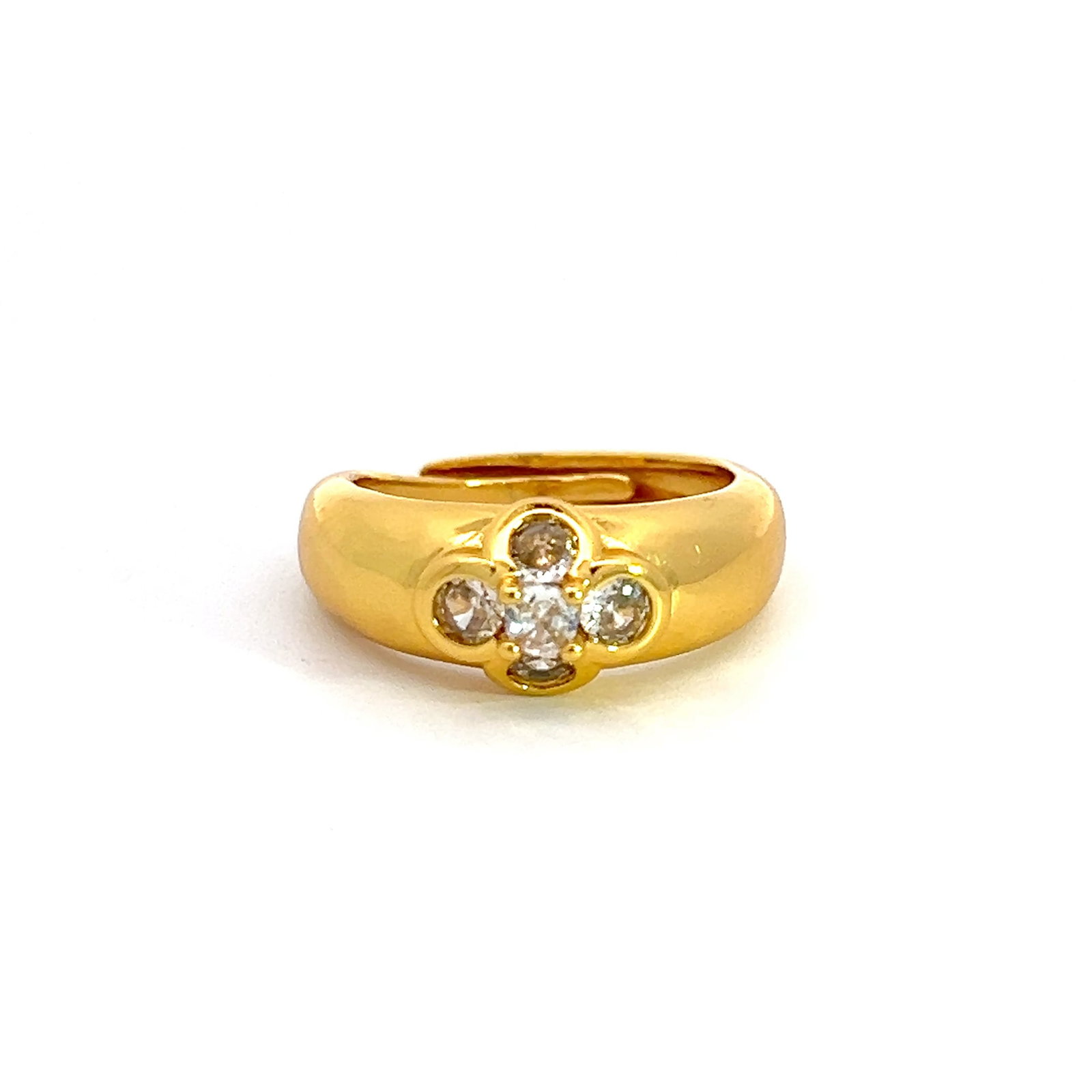 LAB-GROWN DIAMOND AND STERLING SILVER RING: Lab-grown diamond and sterling silver ring. Ring size: 6.5 (adjustable) Weight: 3.8 g