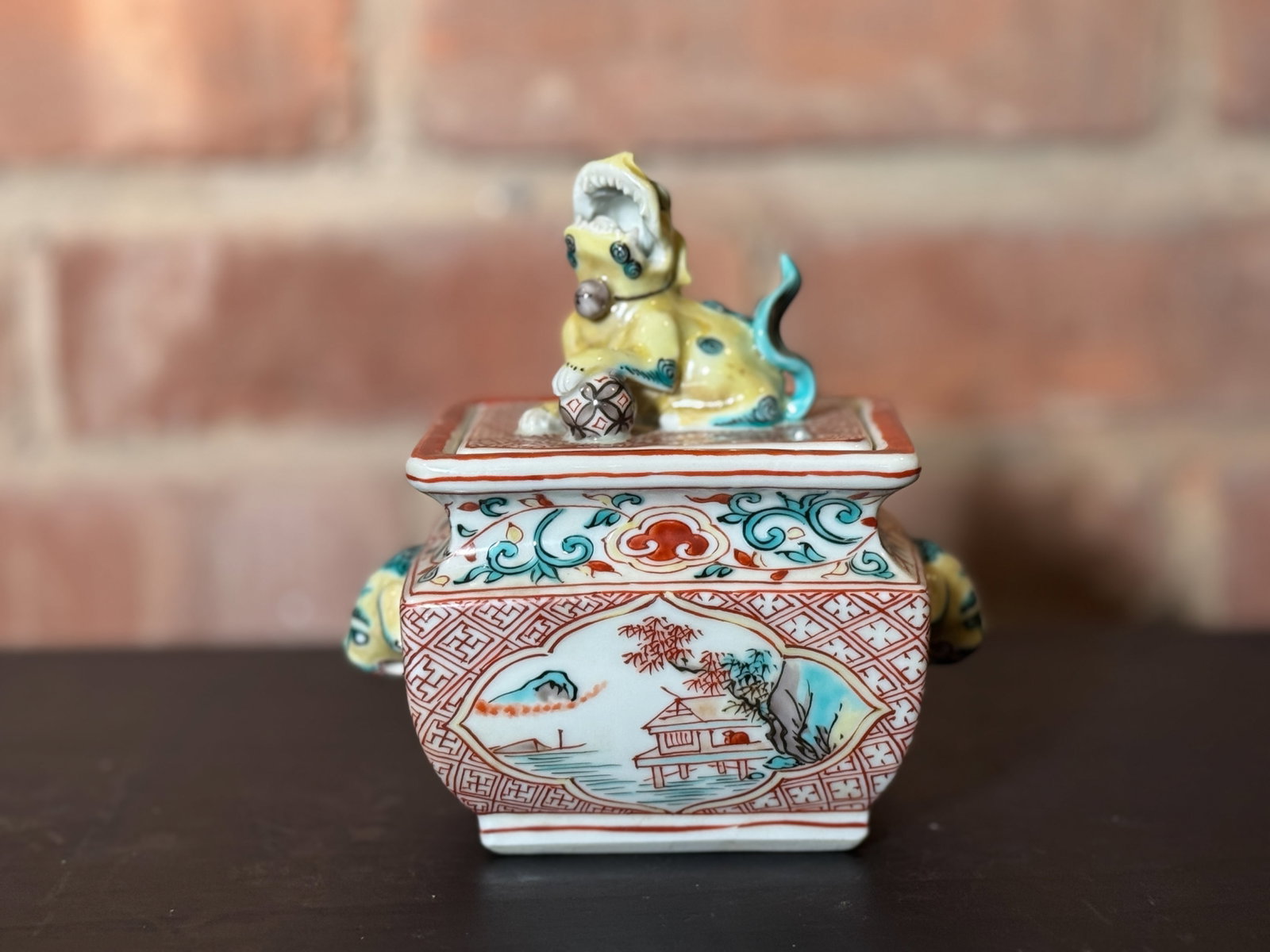 JAPANESE MEIJI WUCAI PORCELAIN CENSER (1 of 10)