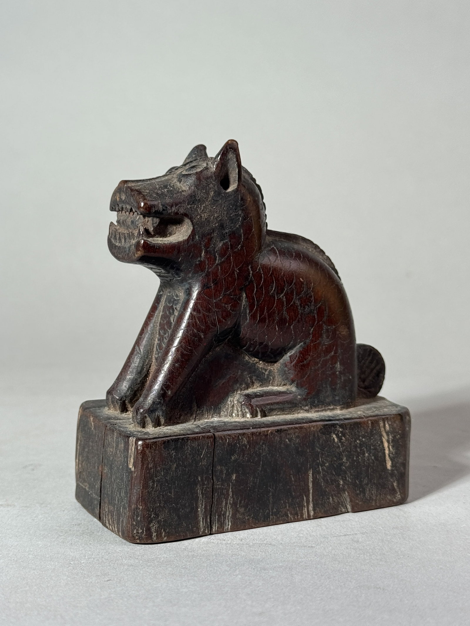 CHINESE HARDWOOD SEAL-FORM SCROLL WEIGHT WITH BEAST FINIAL (1 of 10)