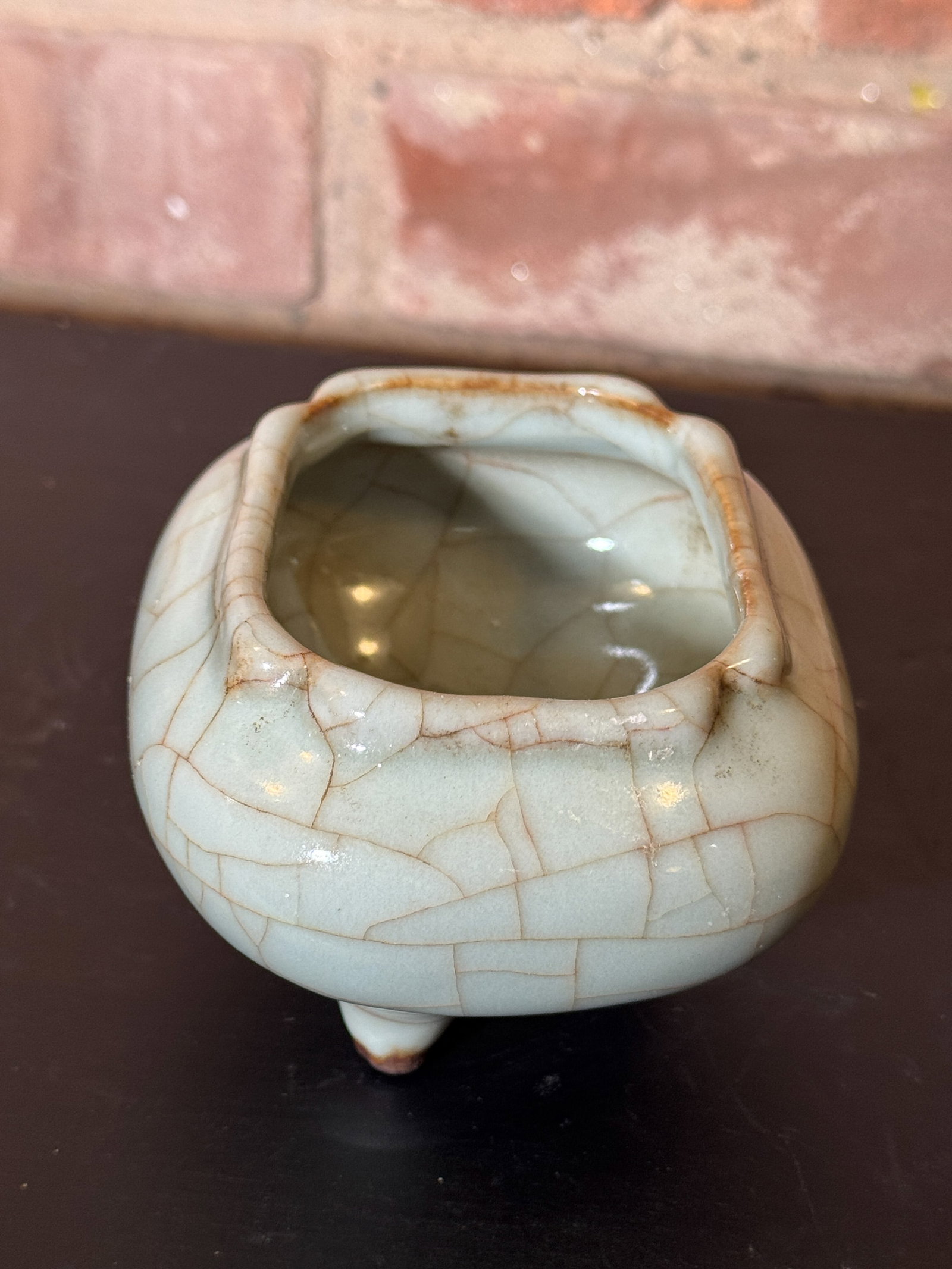 CHINESE GUAN CRACKLE-GLAZED TRIPOD PORCELAIN CENSER (1 of 10)