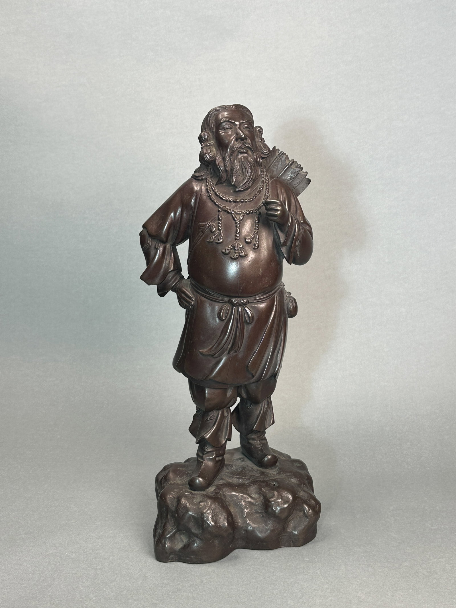 JAPANESE BRONZE SCULPTURE OF A WARRIOR (1 of 8)