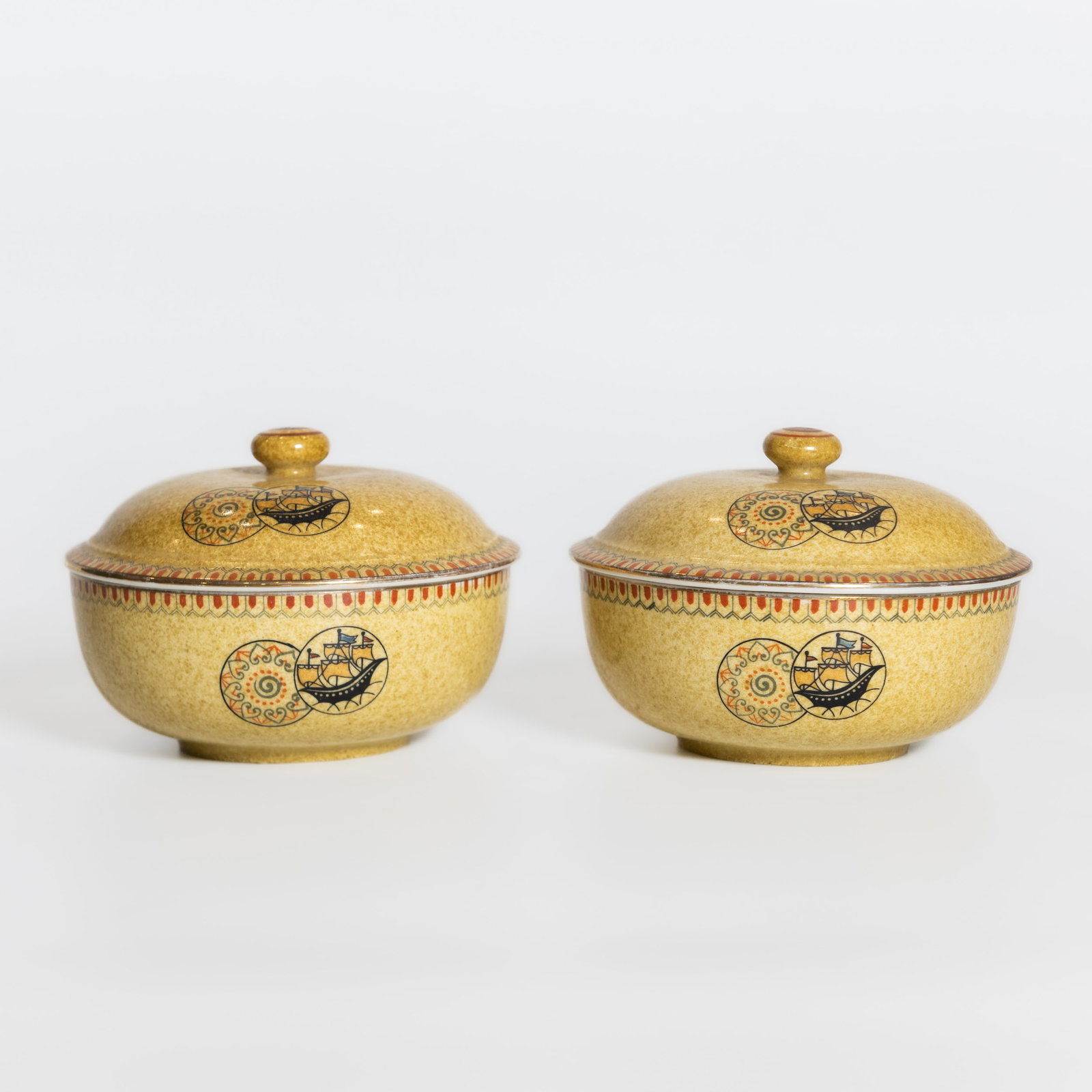 (LOT OF 4) TWO PAIRS OF JAPANESE NORITAKE COVERED BOWLS: (lot of 4) Two pairs of Japanese Noritake covered bowls, Royal Sometuke pattern, model 52647, mid-20th century. Overall: 8 x 11.5 cm Provenance: Private collection of the Smith family, Santa Monica,