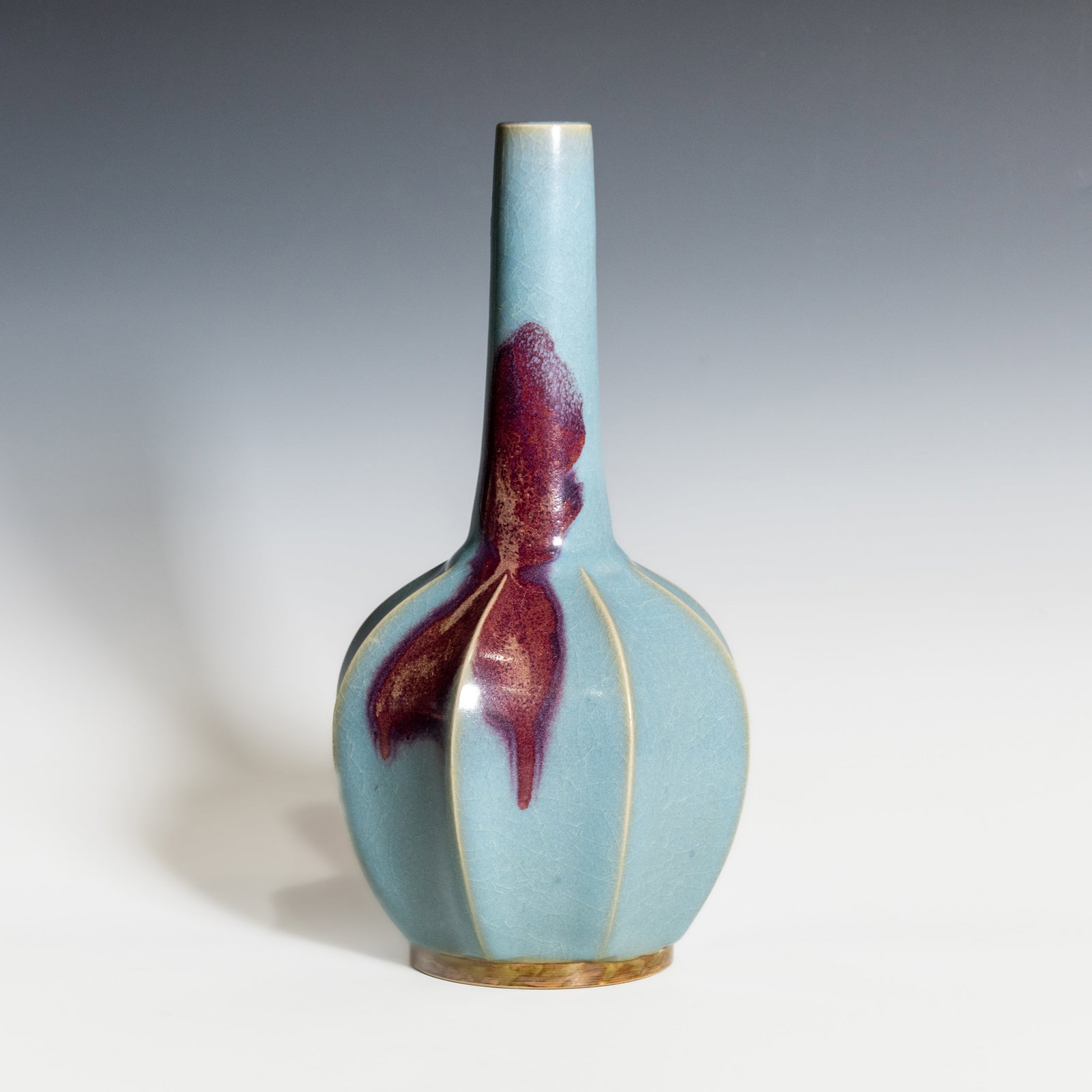 A CHINESE JUN WARE LONG-NECK VASE (1 of 5)