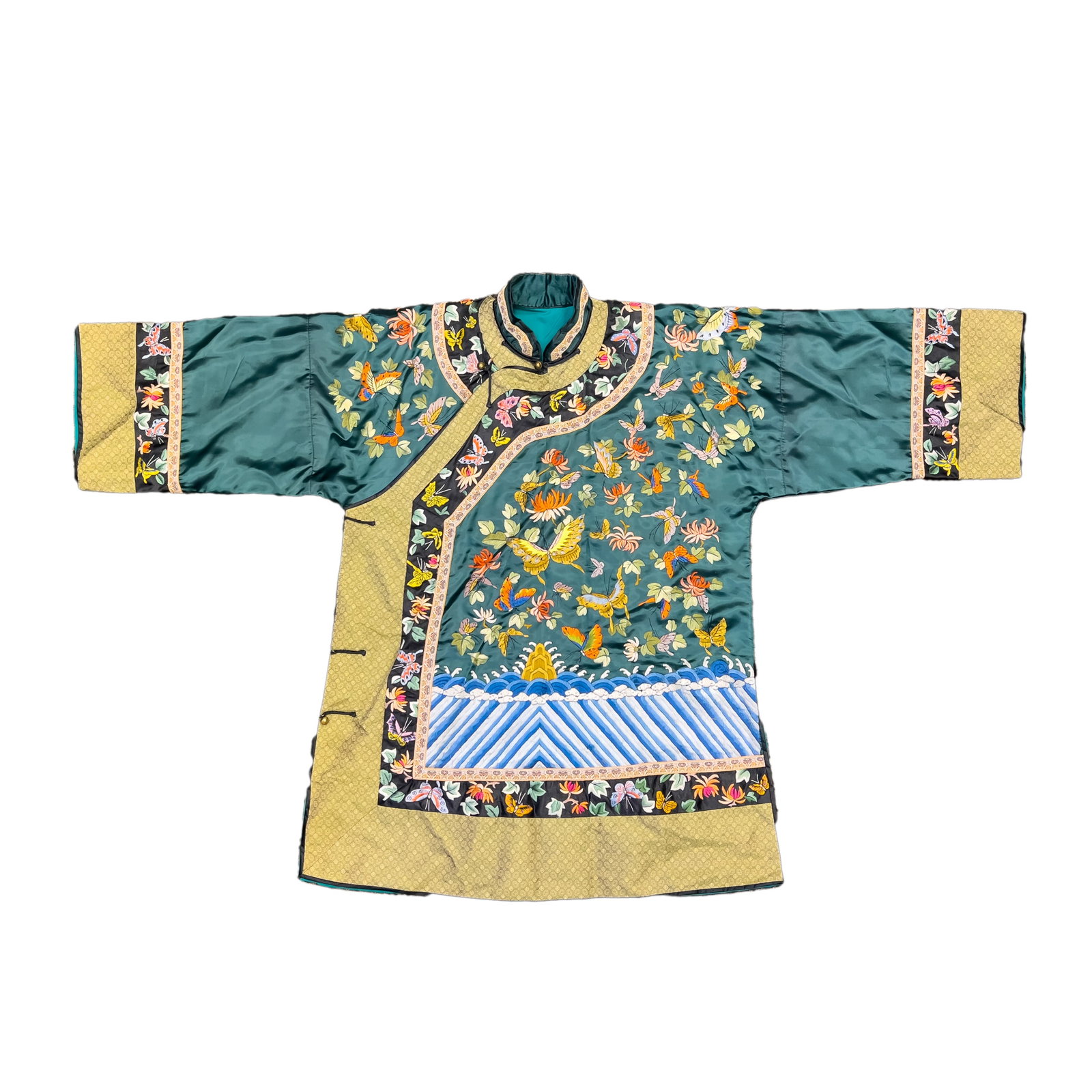 CHINESE EMBROIDERED GREEN SILK LADY'S ROBE, LATE QING DYNASTY: Chinese embroidered green silk lady's robe, late Qing dynasty. 34.65"h x 54.33"w (88 x 138 cm) Provenance: Property from a private San Mateo collection, California.