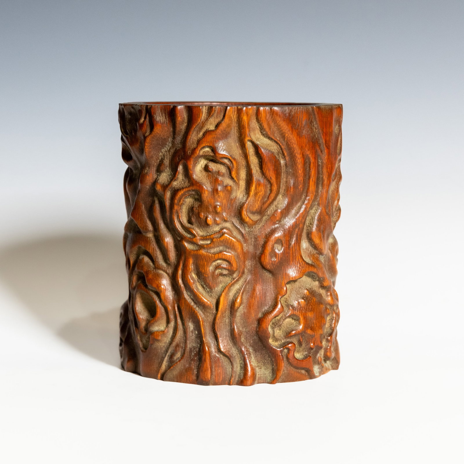 A CHINESE CARVED BAMBOO BRUSH POT (1 of 6)