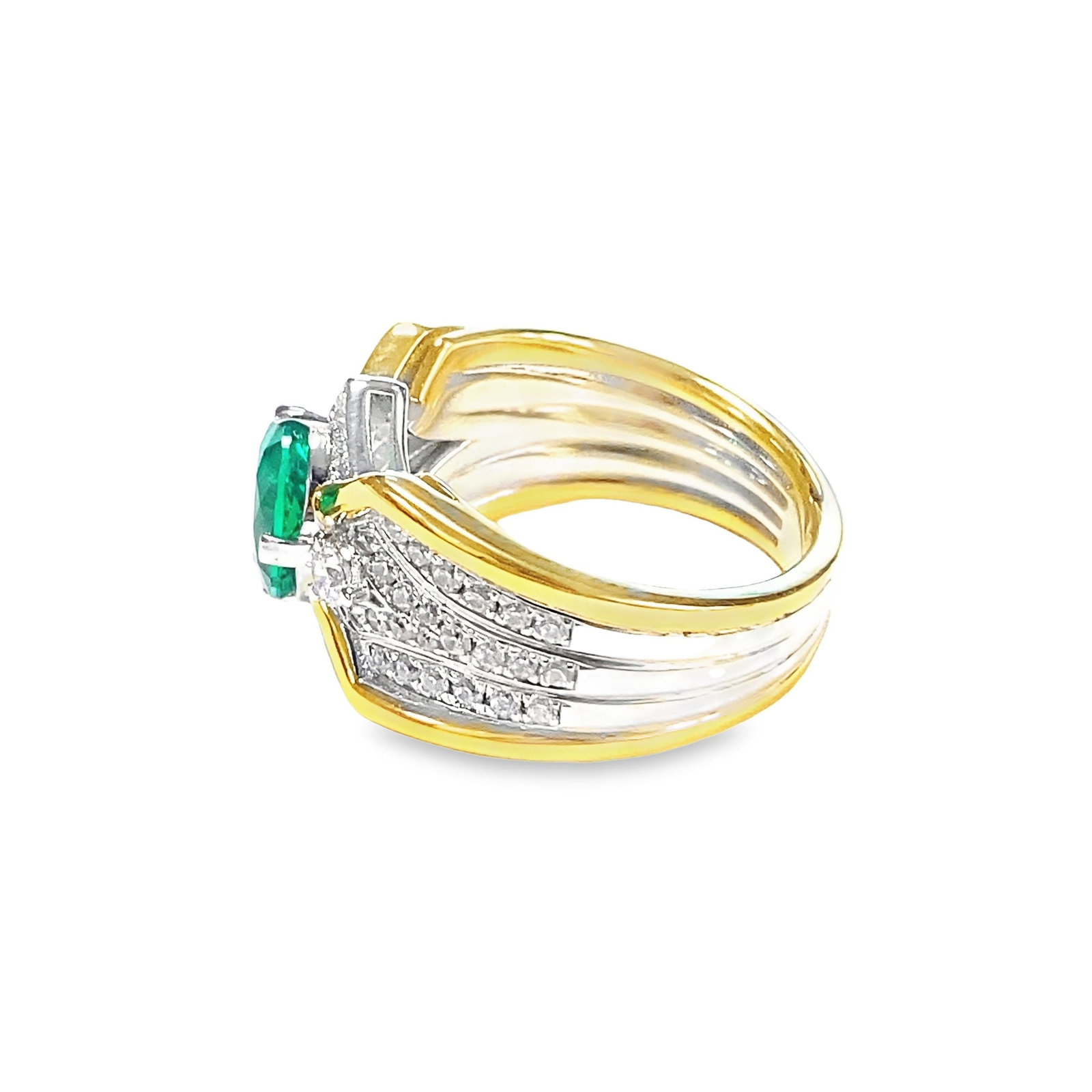 LAB EMERALD AND DIAMOND RING - 3