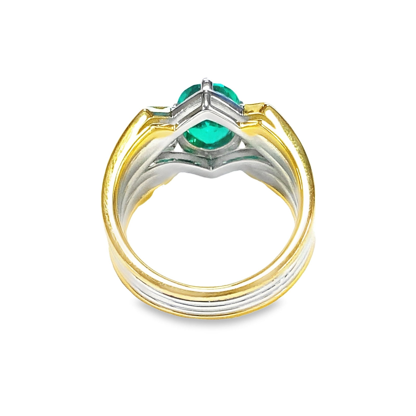 LAB EMERALD AND DIAMOND RING - 4