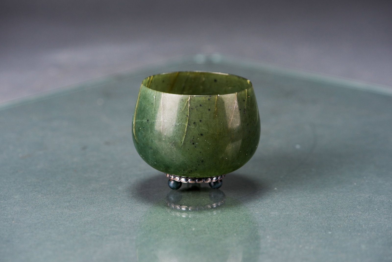 A SPINACH JADE CUP - 2