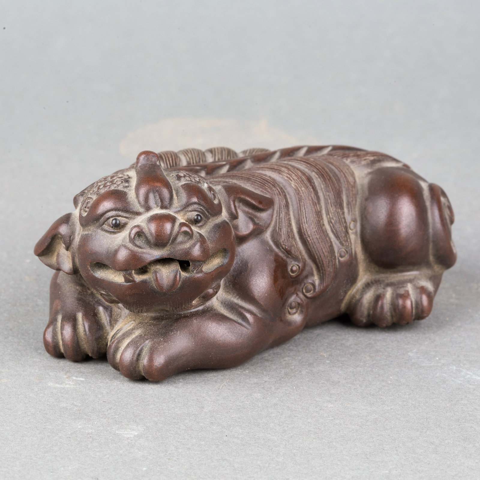A ZISHA CARVED RUI BEAST DECORATION (1 of 3)