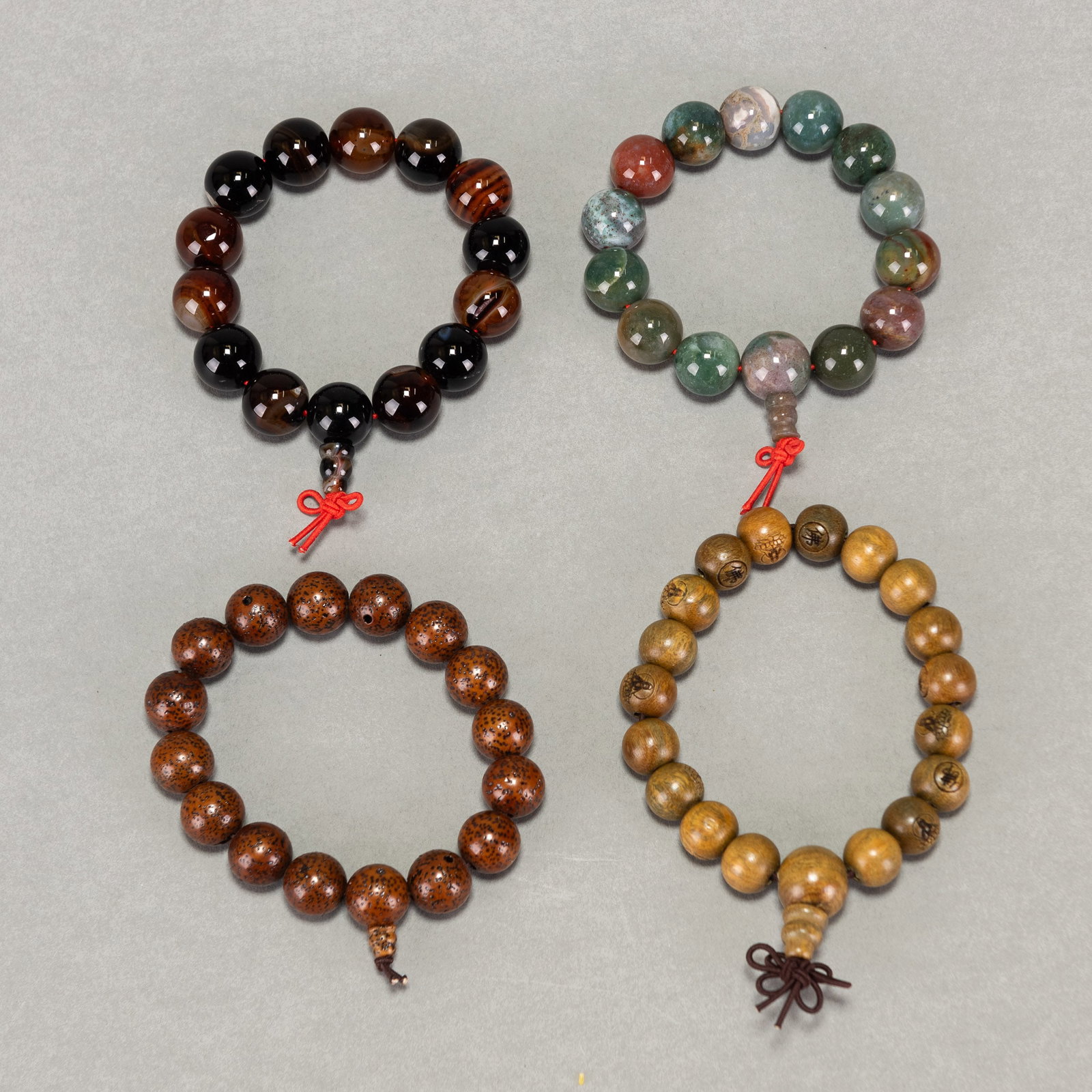 (LOT OF 4) GROUP OF AGATE BEAD BRACELETS (1 of 5)