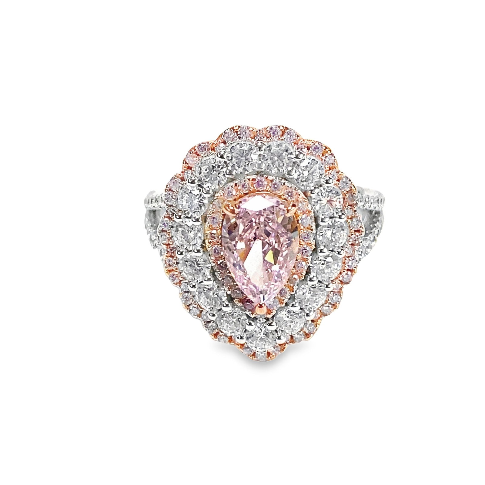 LAB-GROWN DIAMOND FASHION JEWELRY RING: Lab-grown diamond fashion jewelry ring. Size: 7