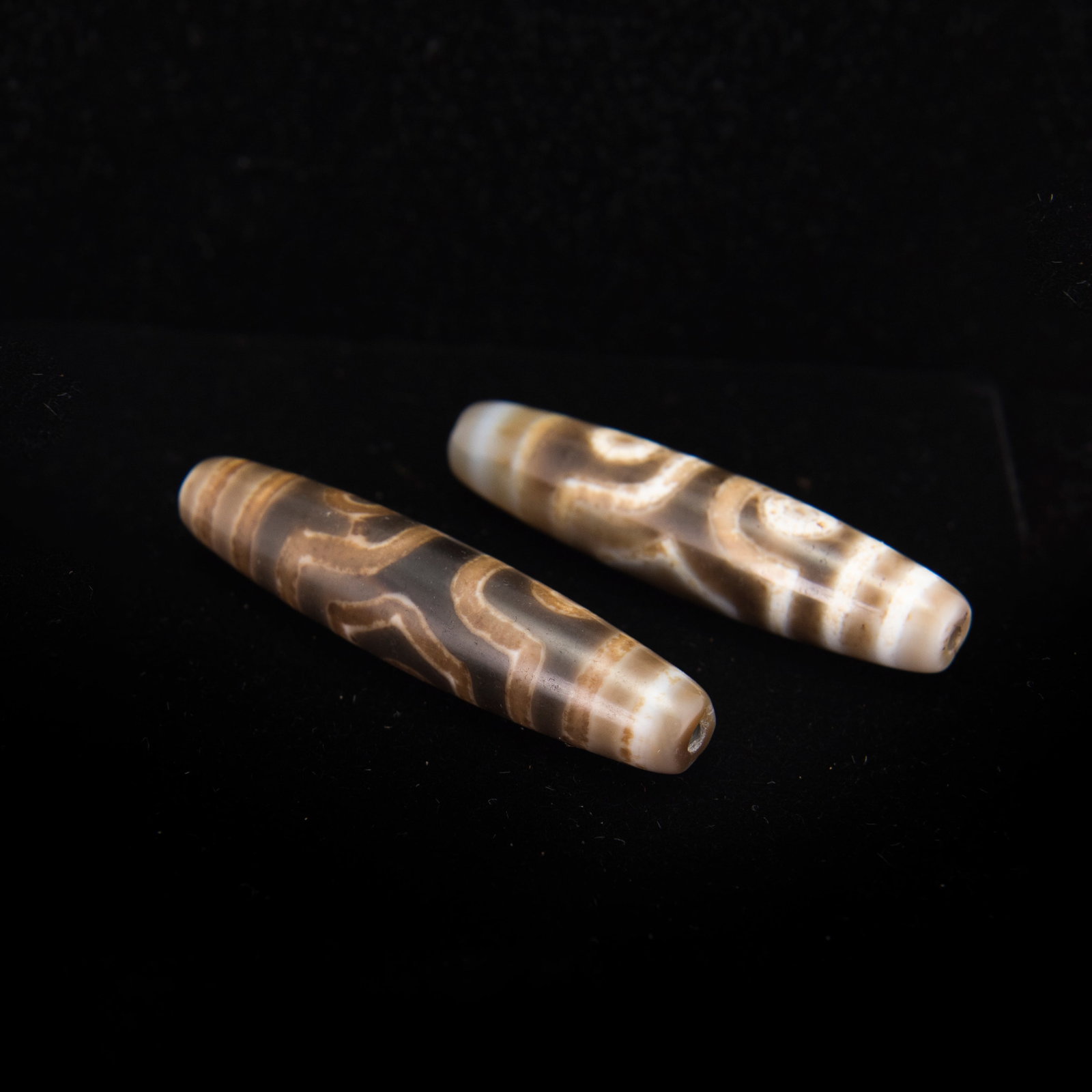 (LOT OF 2) THREE-EYED DZI BEADS (1 of 3)
