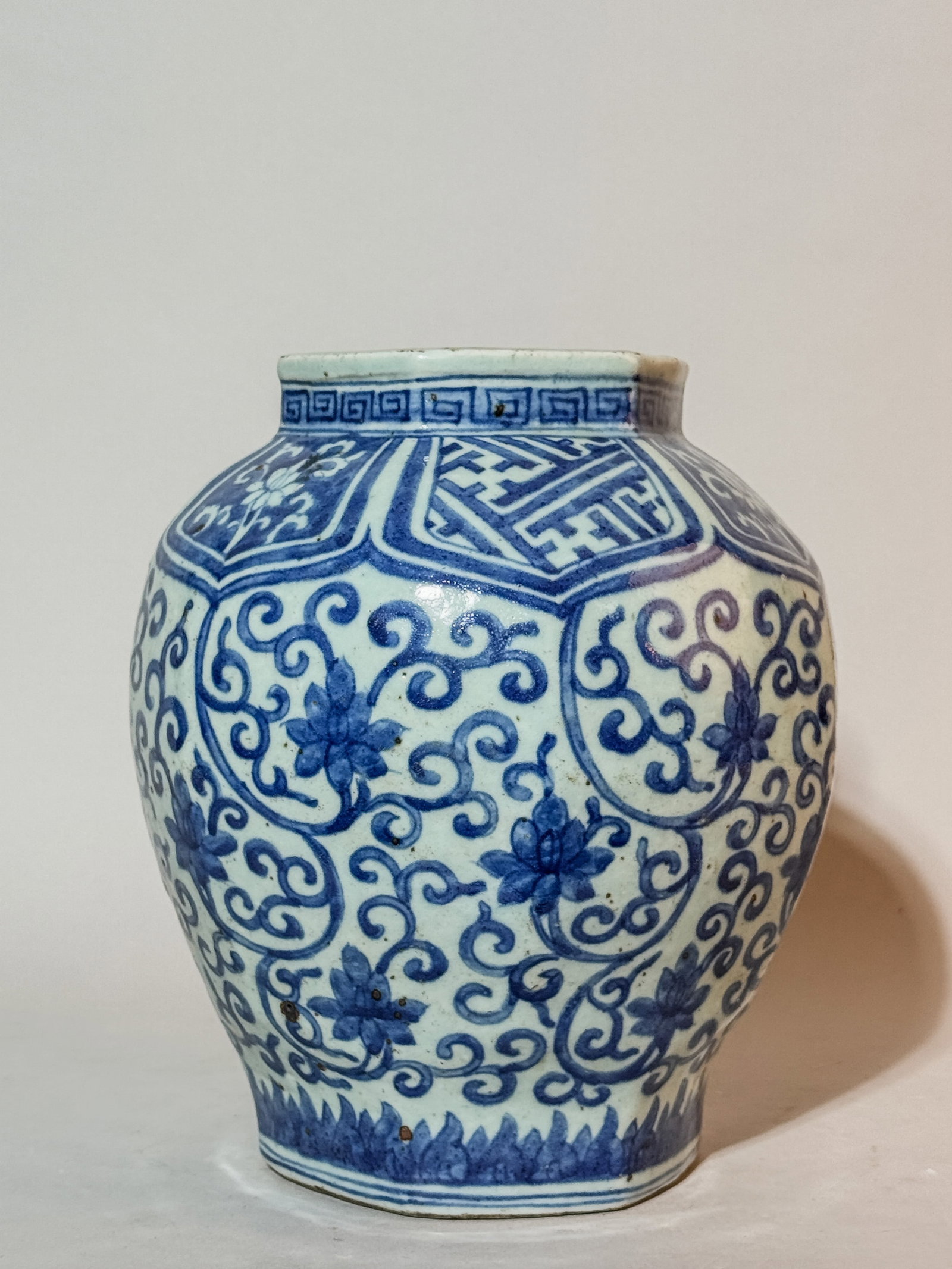 CHINESE BLUE AND WHITE PORCELAIN JAR WITH LOTUS: A Chinese blue and white porcelain jar with lotus. Unmarked. Dimensions: Height: 9.5 in. (24.1 cm). Note: This item is in New York, where it can be shipped from.