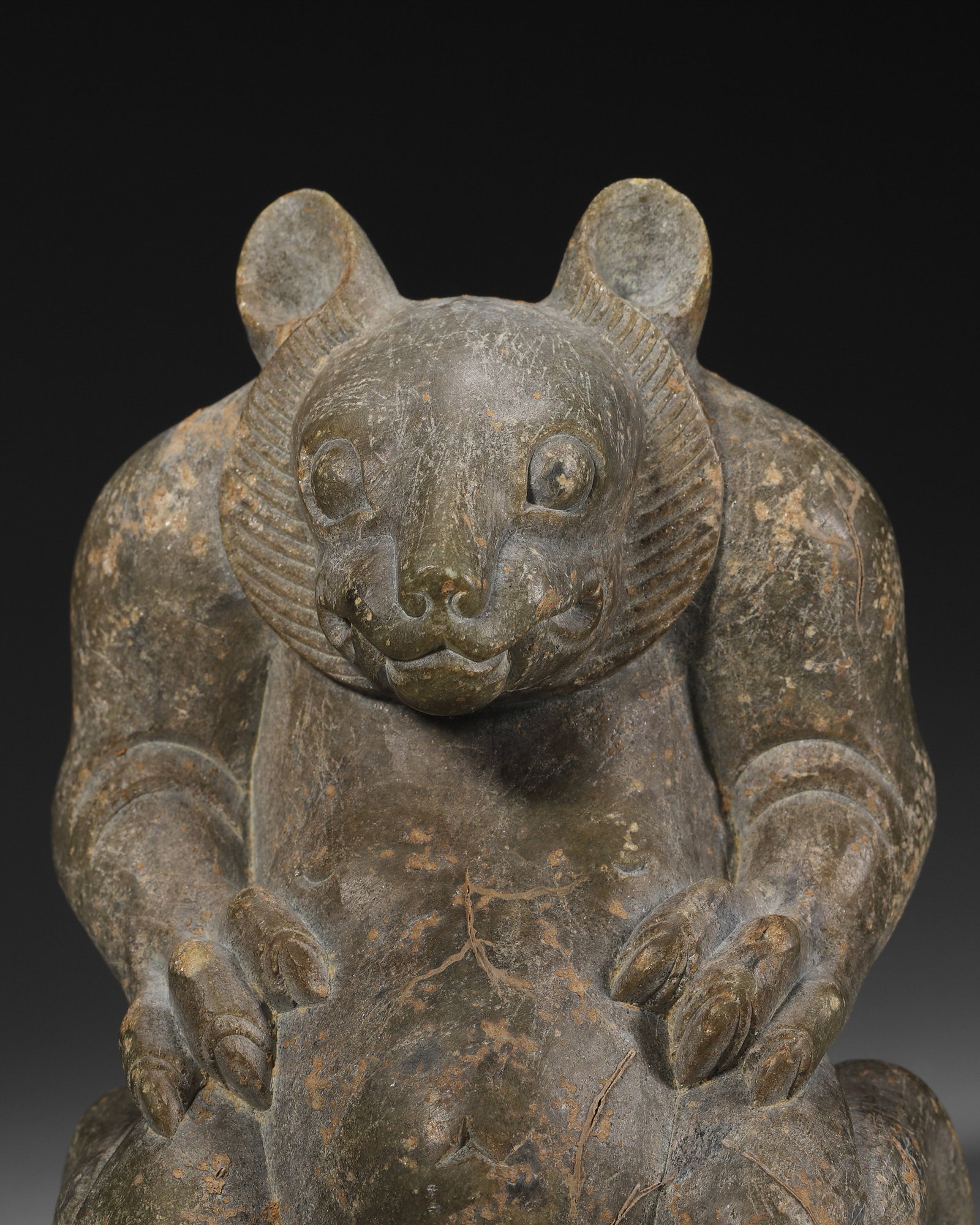 A STONE BEAR-FORM ORNAMENT - 3