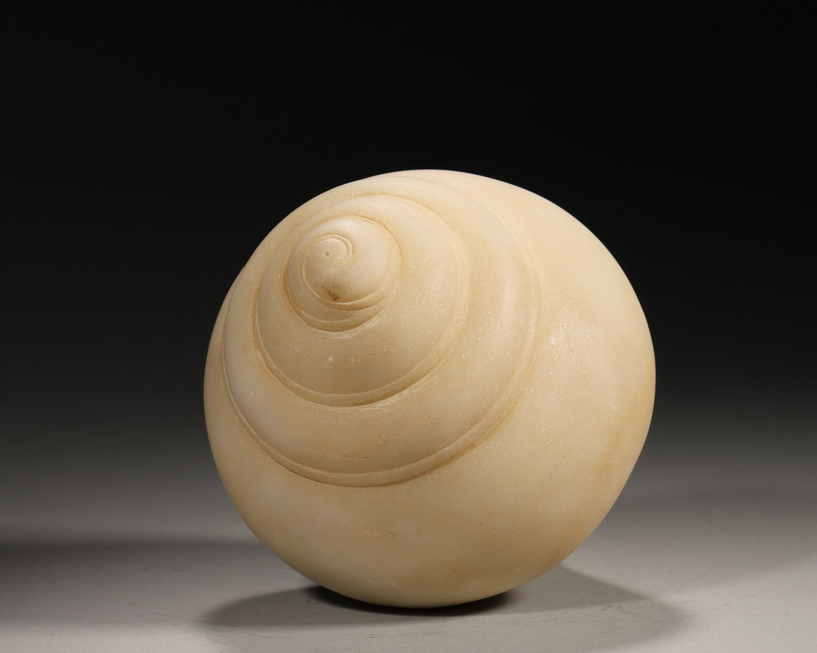 A WHITE JADE CONCH-FORM ORNAMENT - 6