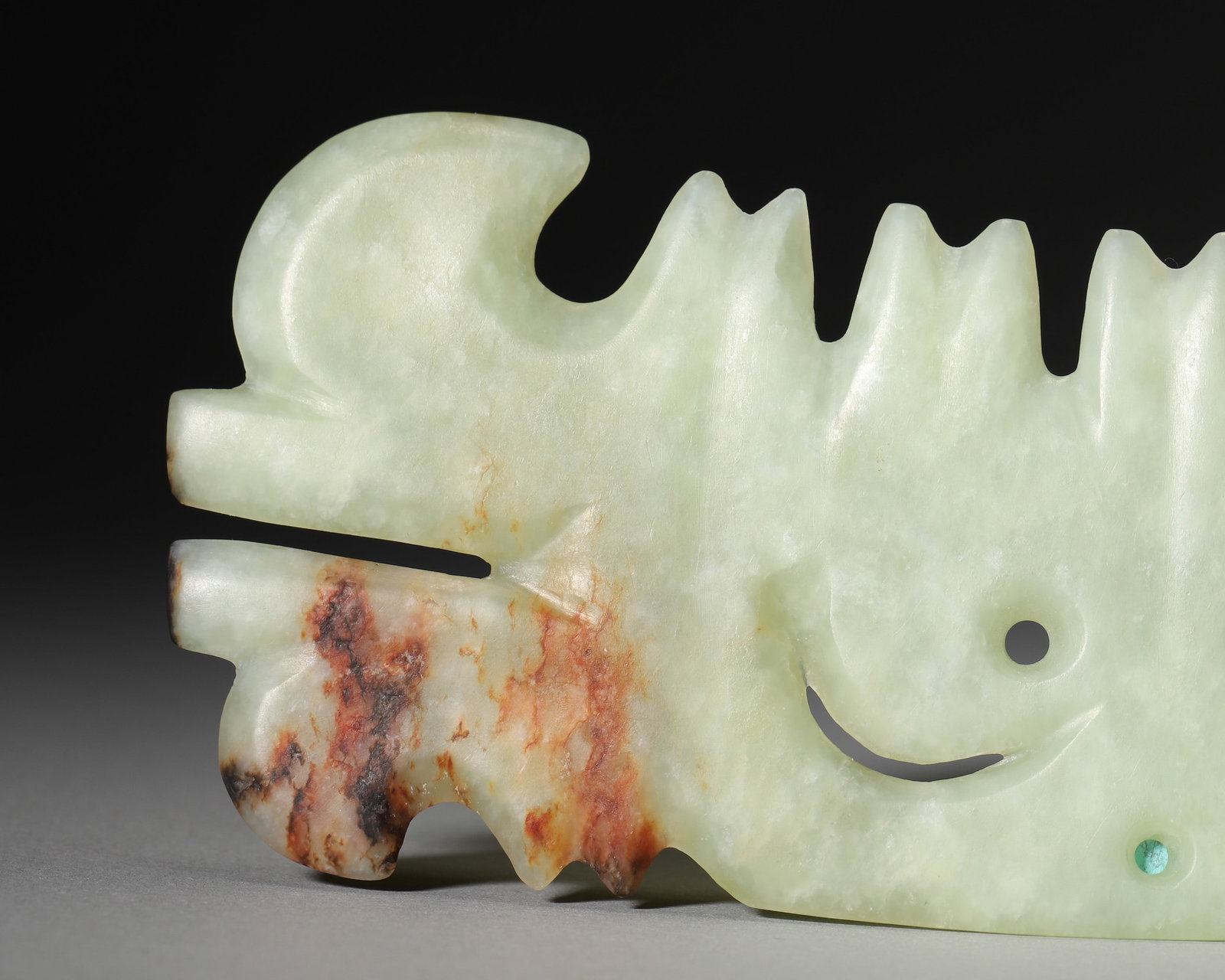 A JADE HOOKED-CLOUD PENDANT - 7