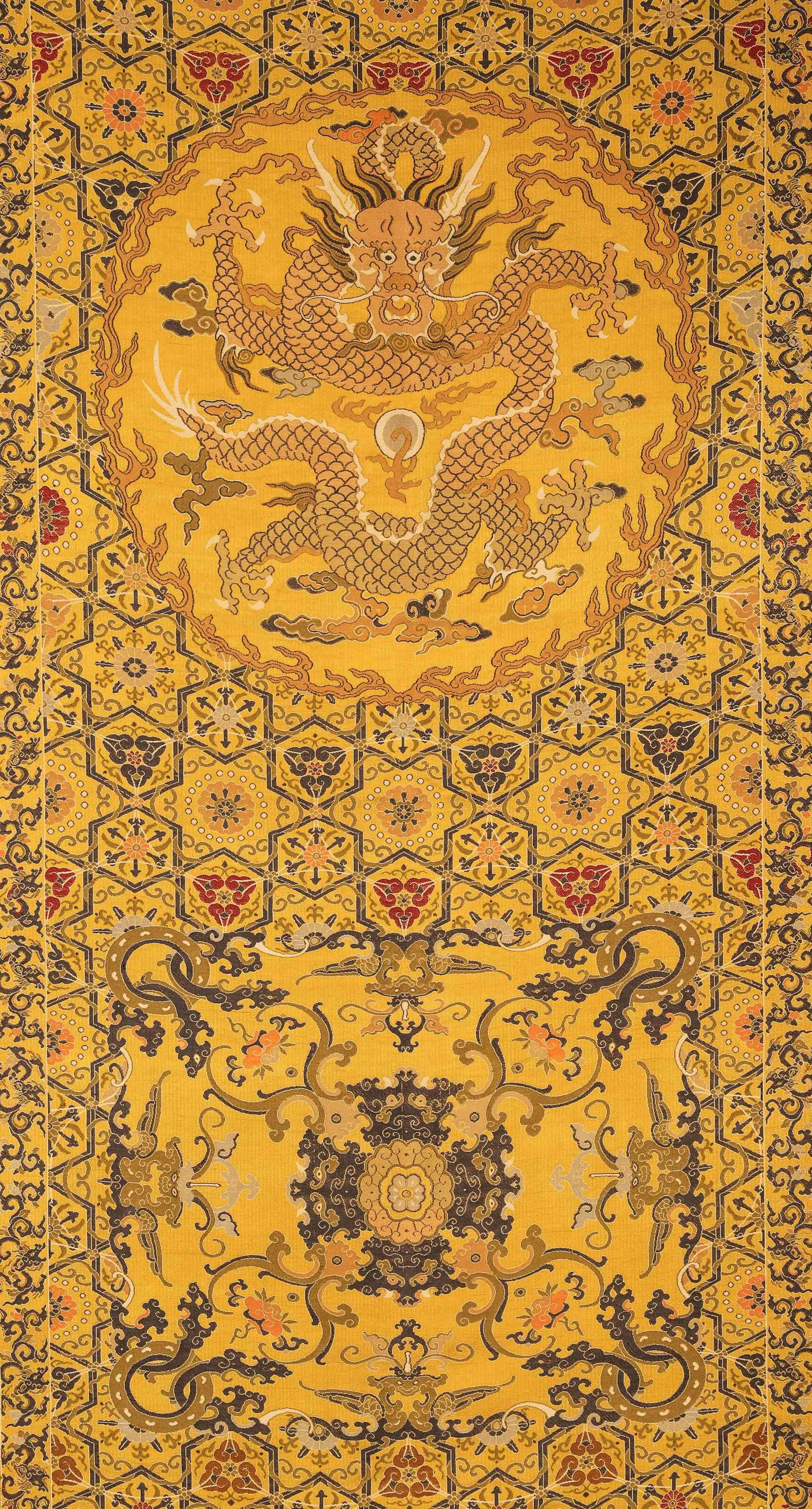 A SILK DRAGON-PATTERN HANGING SCREEN - 2