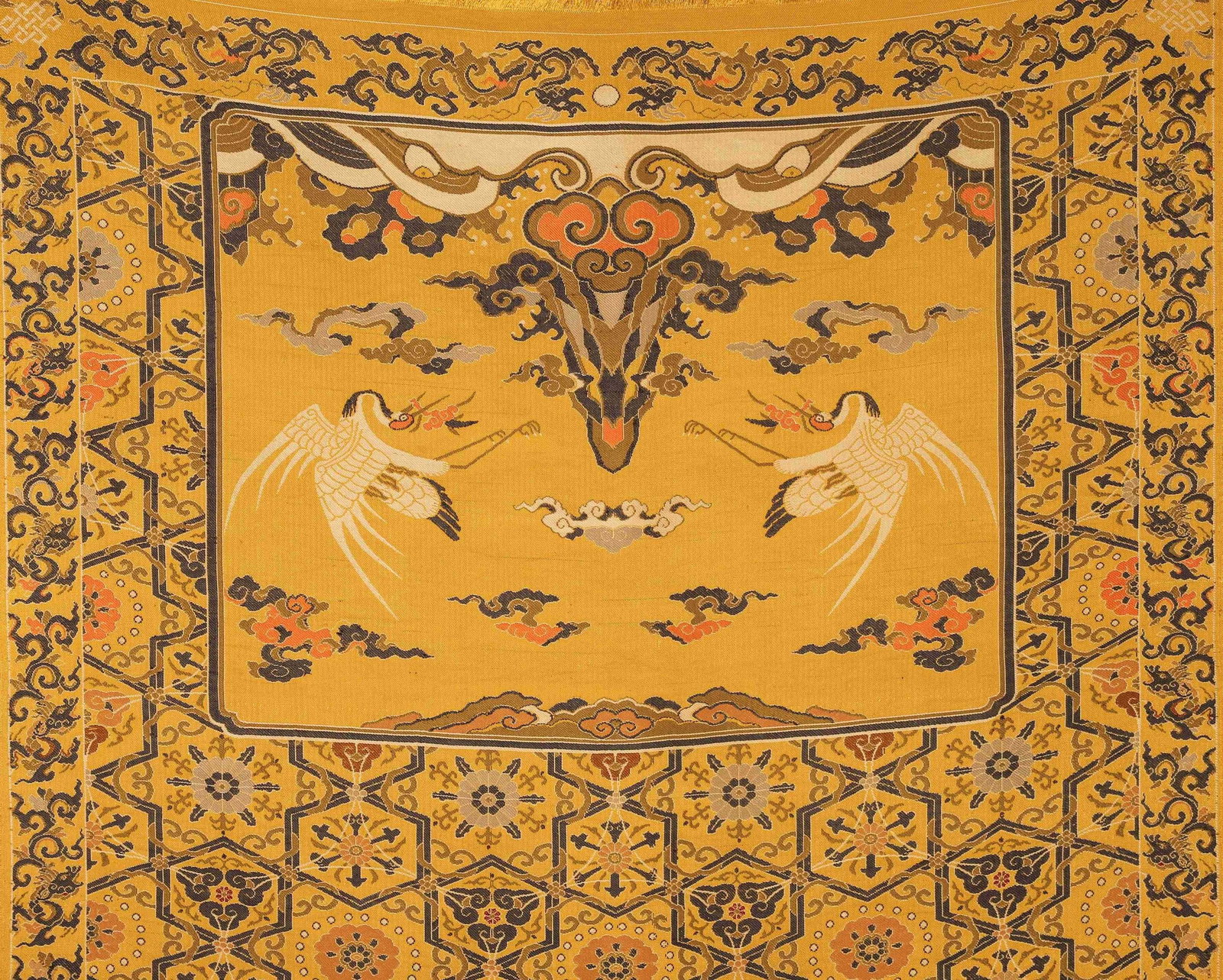 A SILK DRAGON-PATTERN HANGING SCREEN - 6