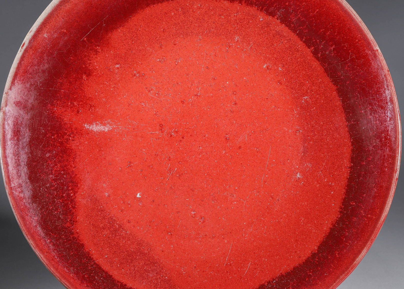 A LANGYAO-TYPE COPPER-RED-GLAZED DISH - 2