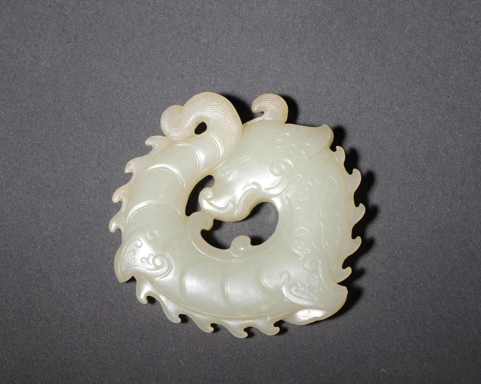 A WHITE JADE OPENWORK 'DRAGON' PENDANT - 4