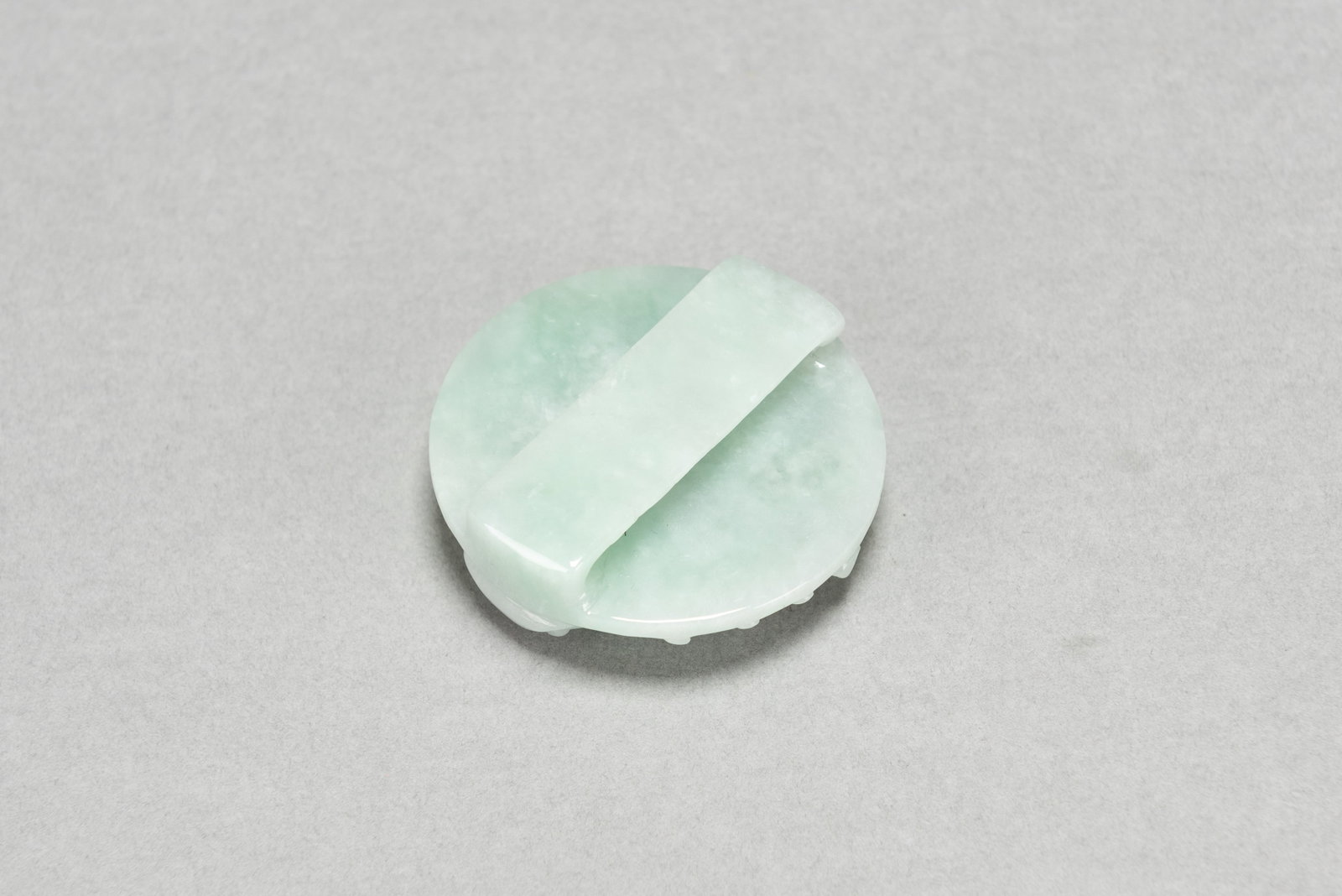 A CHINESE JADEITE ORNAMENT - 3