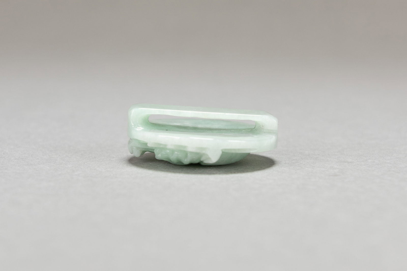 A CHINESE JADEITE ORNAMENT - 4
