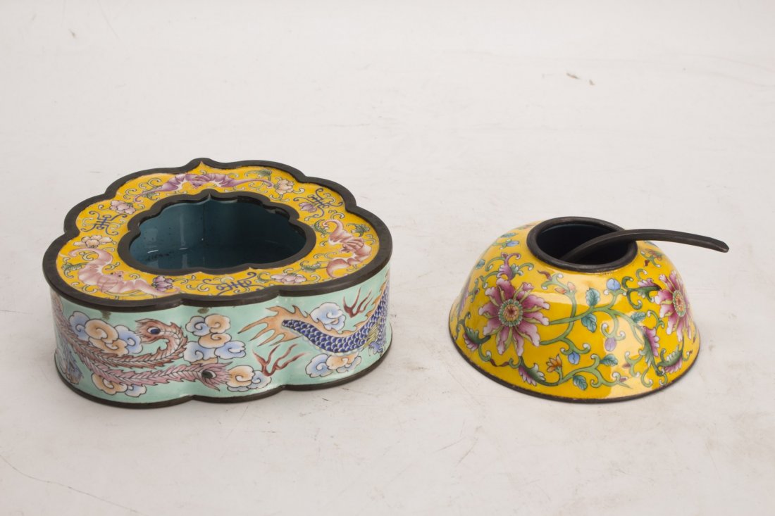 Canton Bronze Brush Washer: Chinese Canton bronze brush washer, with water cup and brush washer, the water cup with floral motifs on yellow ground, the brush washer with scrolling bats and floral motifs on yellow ground and drag