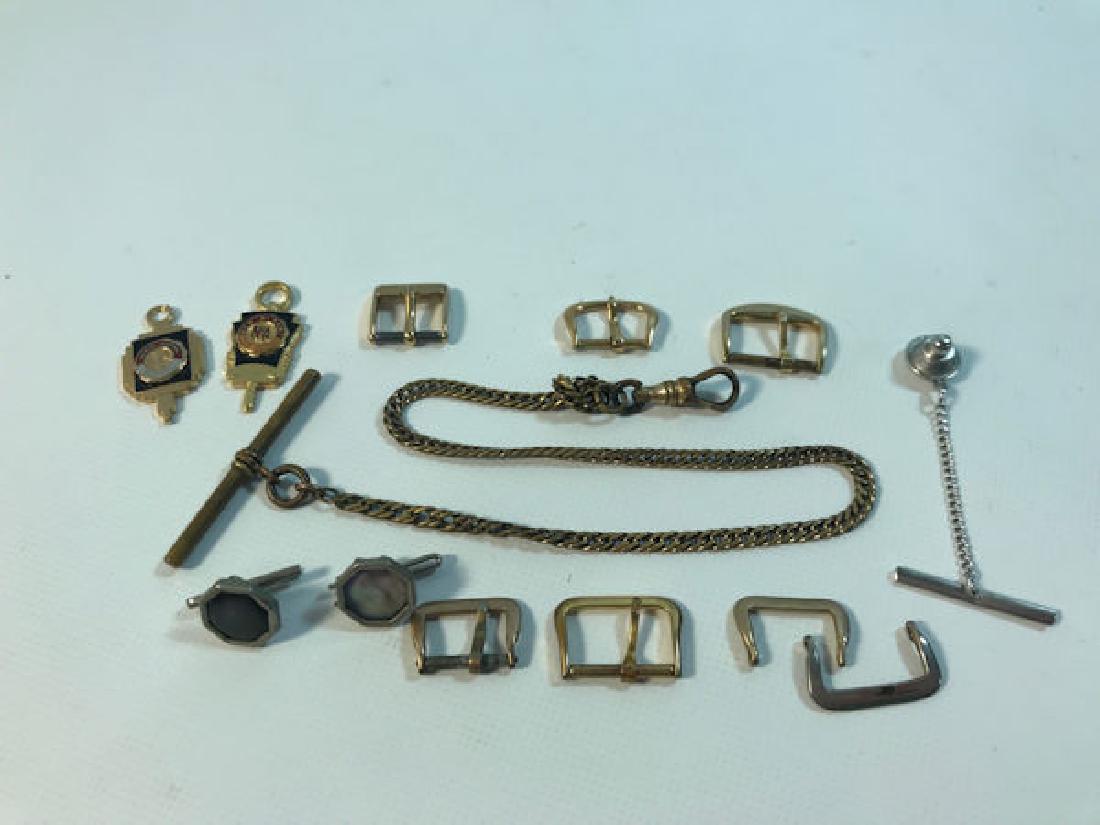 GOLD AND GOLD TONE ACCESSORIES ~ 10KT GOLD BUCKLE: GOLD AND GOLD TONE ACCESSORIES ~ 10KT GOLD BUCKLE (LOOSE) (2.2 GRAMS TW). GOLDTONE PIECES INCLUDING SMALL BUCKLES FROM DUCHESS, CHIC, AND LONGINES. GOLD TONEMETAL WATCH FOB/CHAIN. TWO SMALL SCHOOL PEN