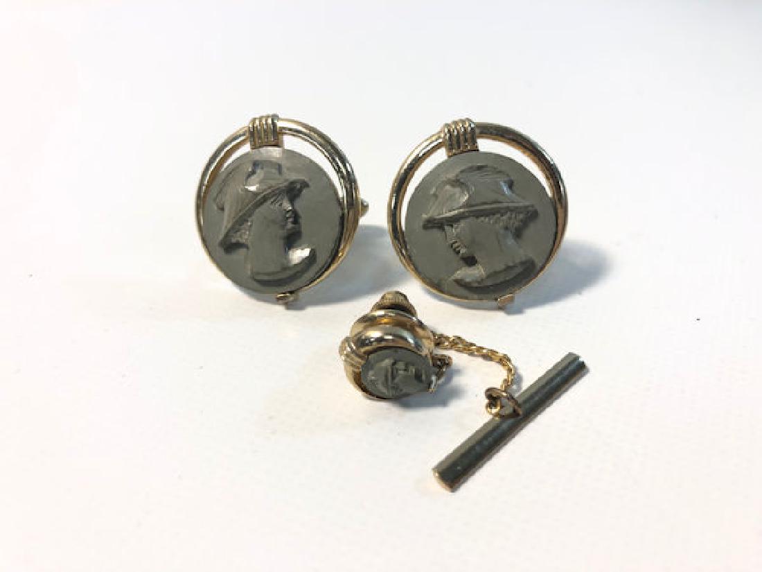 STONE CAMEO ACCESSORIES ~ GOLD TONE CUFFLINKS (1 of 6)
