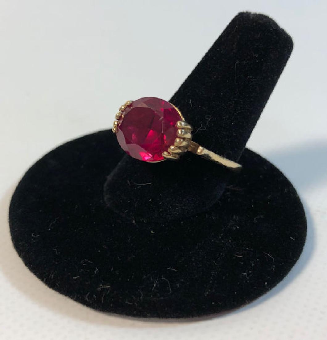 10KT GOLD RING ~ SIZE 6 STRAIGHT SHANK RING W/ OVAL CUT (1 of 8)