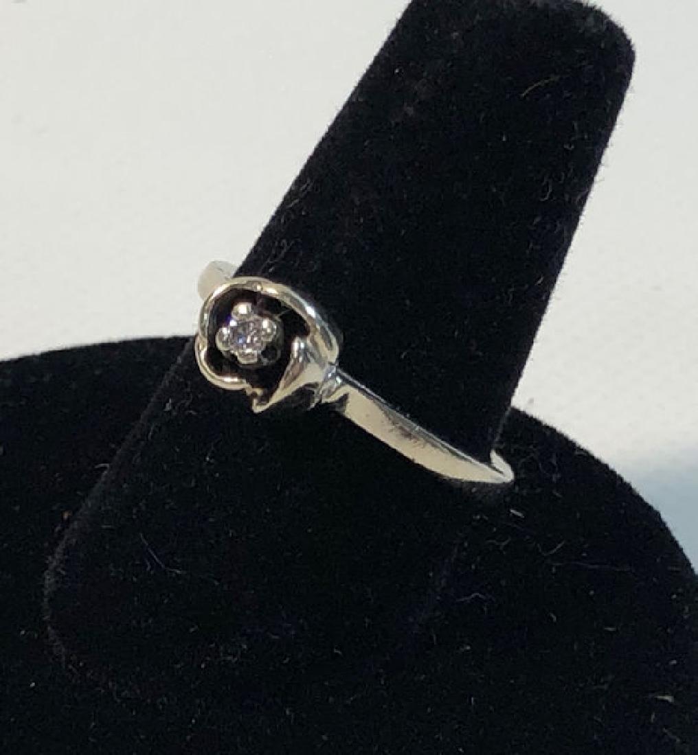 14KT GOLD RING ~ MELEE DIAMOND CENTER STONE IN FLORAL (1 of 6)