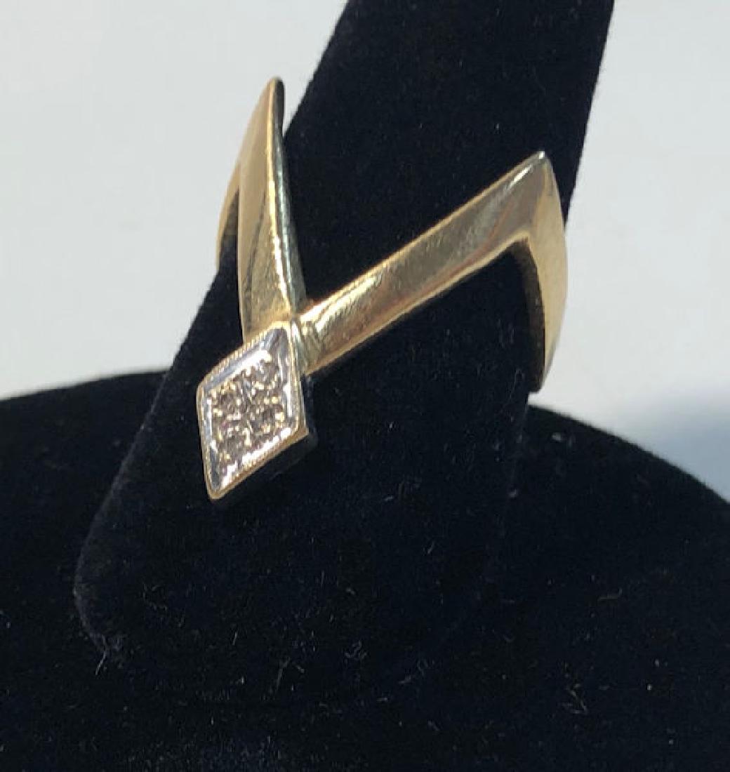 14KT GOLD AND DIAMOND RING ~ SIZE 4 FREEFORM SHANK RING (1 of 12)