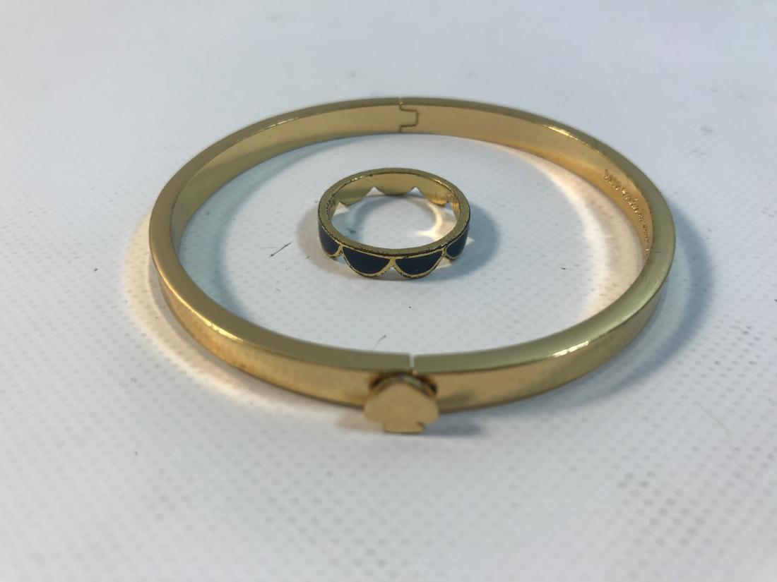 MARKED KATE SPADE JEWELRY PIECES ~ HINGED 2.25" GOLD (1 of 4)