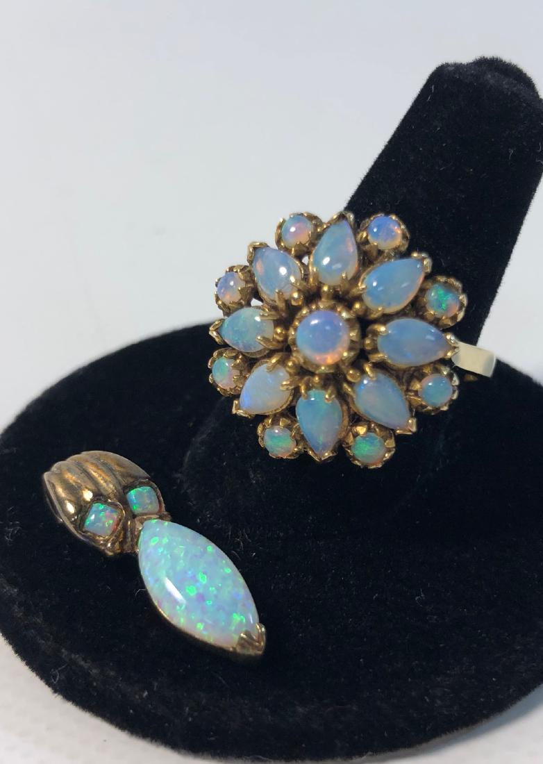 OPAL FASHION JEWELRY ~ 14KT GOLD OPAL CLUSTER RING (1 of 10)