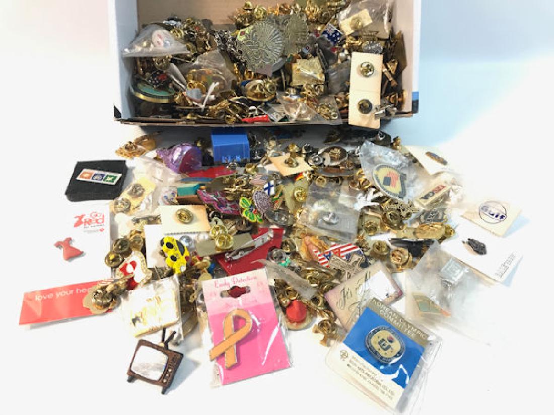 LOT OF TACK PINS HUNDREDS OF TOTAL (ASSORTED) TACK Jun 26, 2019